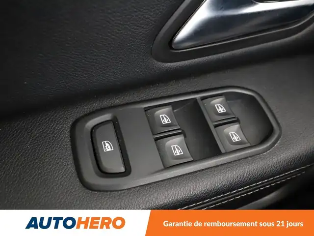 Dacia Duster view 28