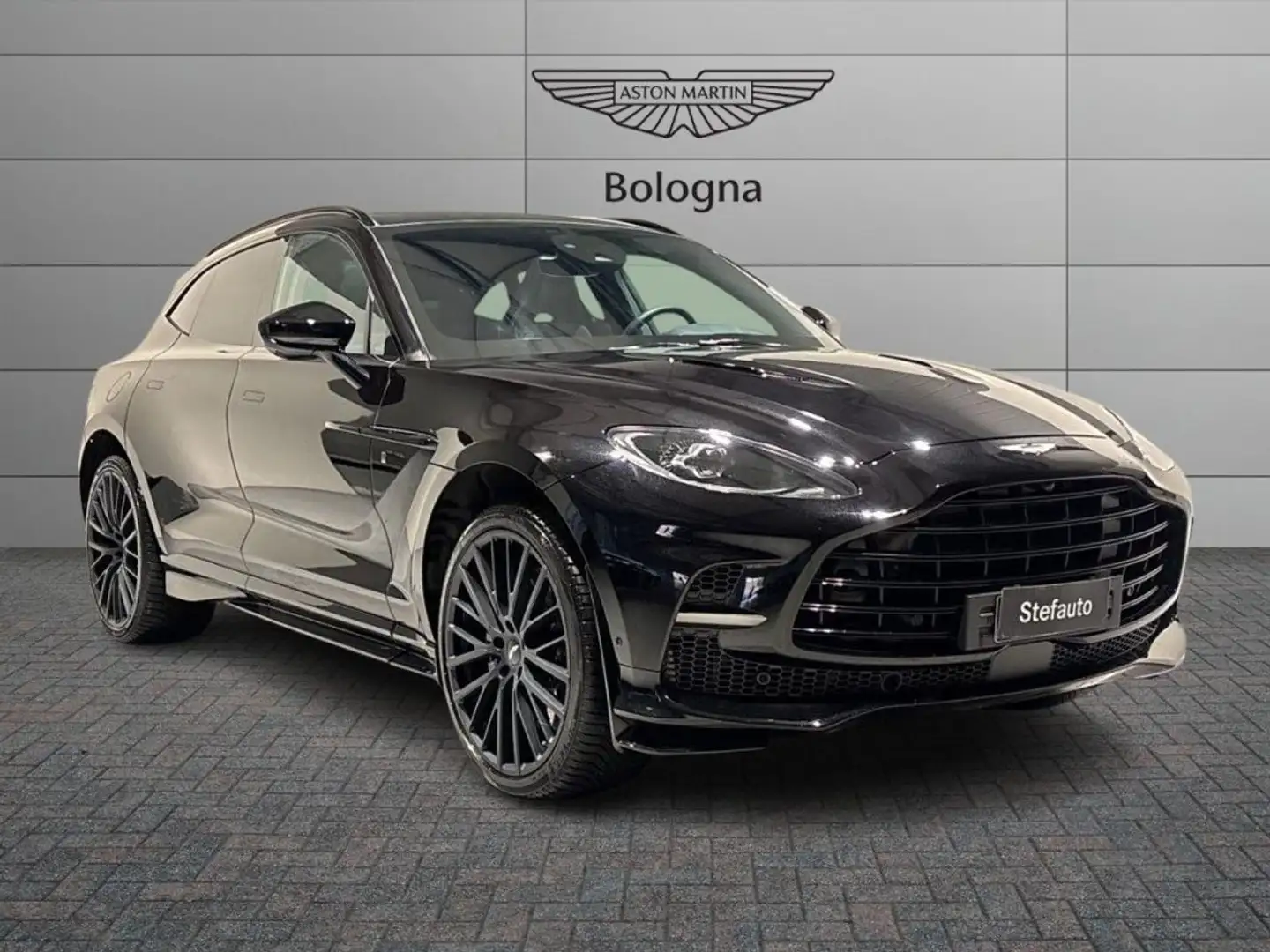 Aston Martin DBX 707 4.0 Auto Nero - 1