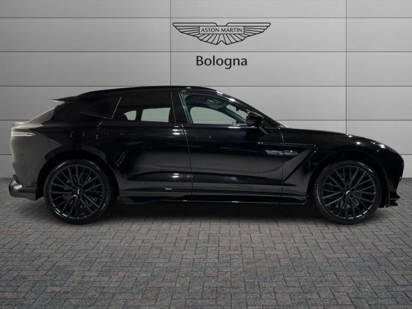 Aston Martin DBX 707 4.0 Auto Nero - 2