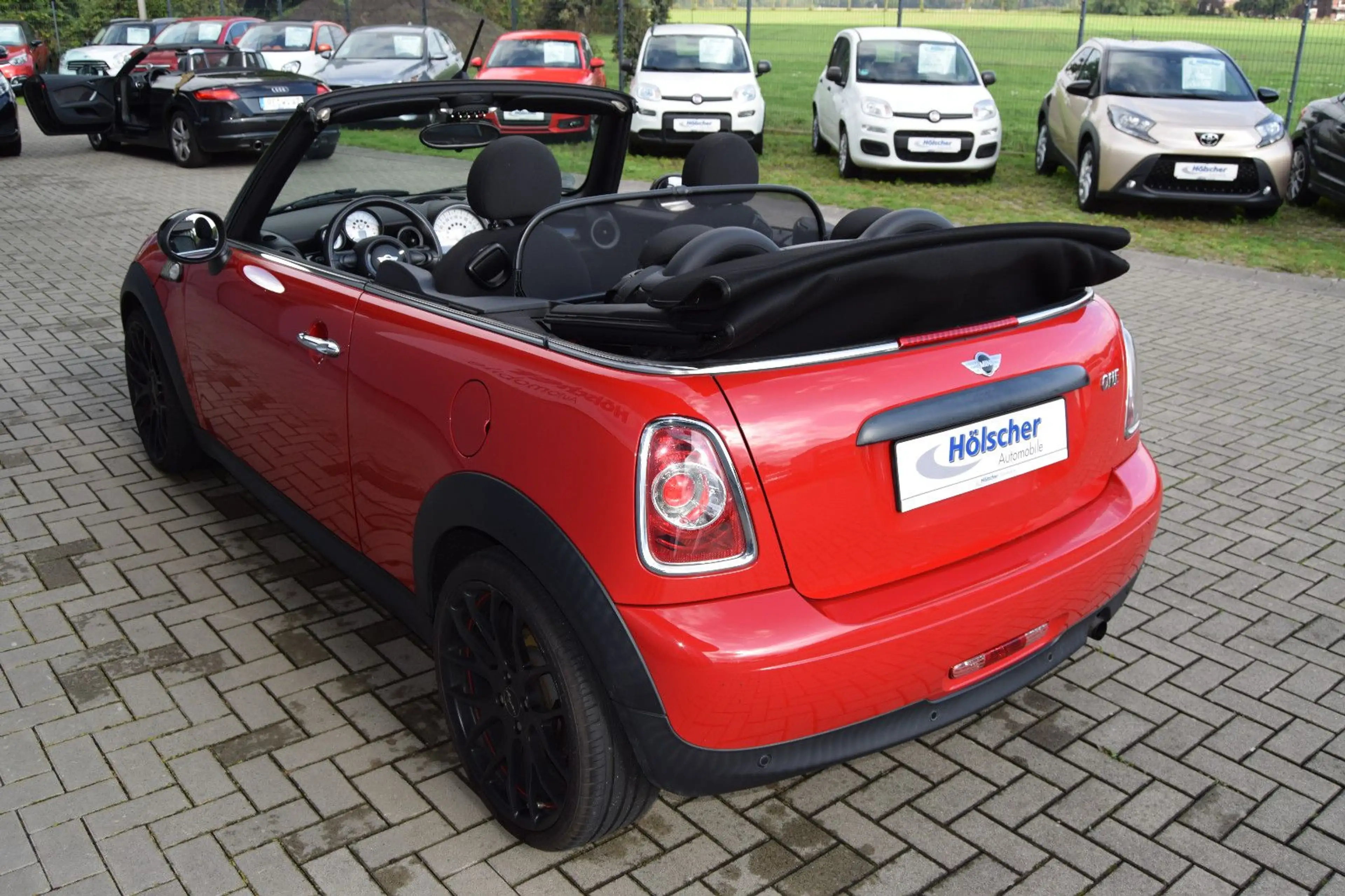 MINI One Cabrio Highgate — photo 4