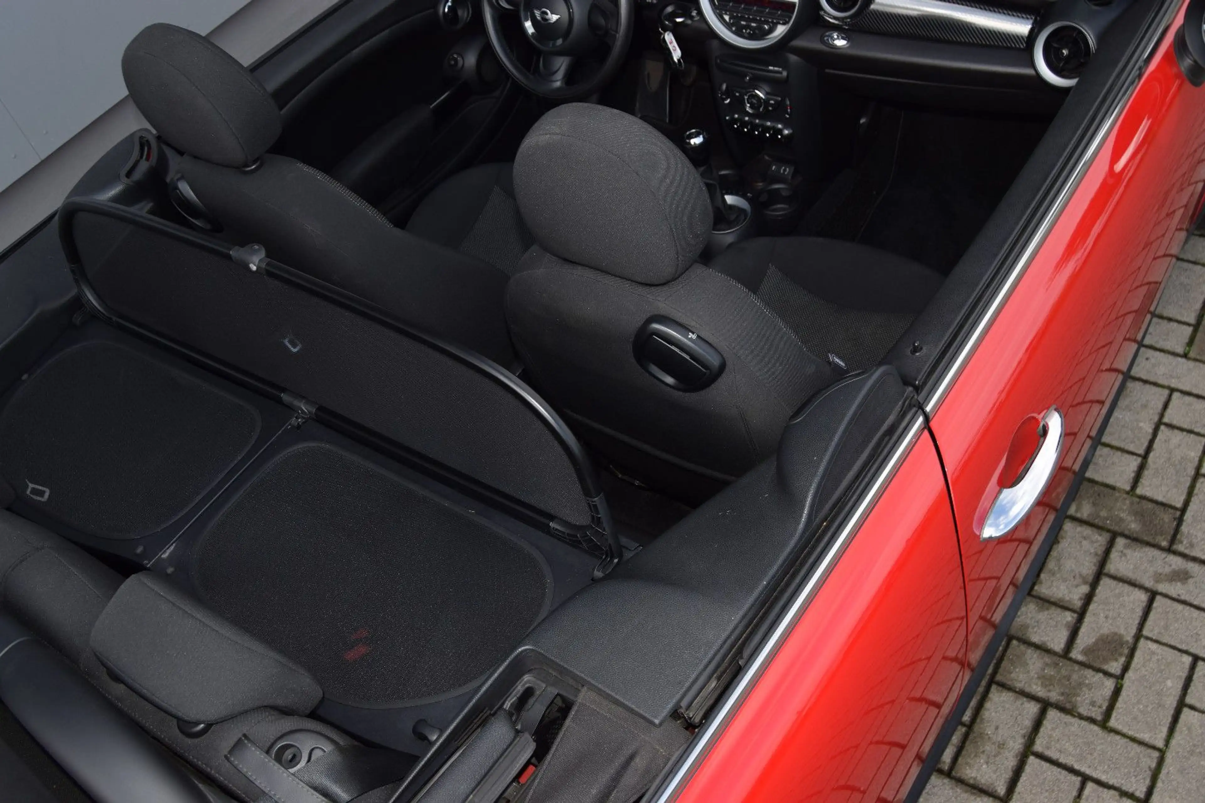 MINI One Cabrio Highgate — photo 9