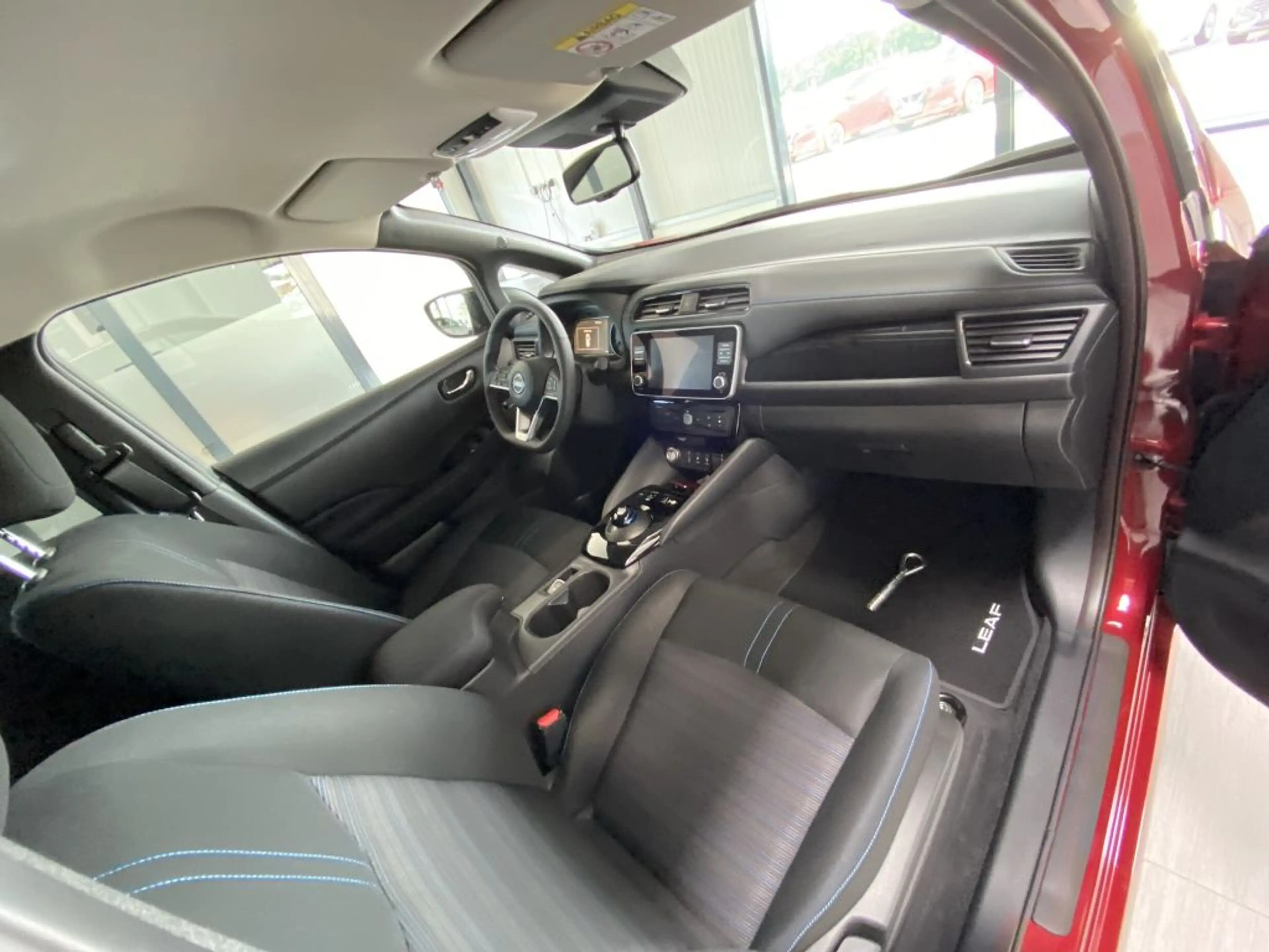Nissan Leaf 39 kWh N-Connecta N-Connecta 360° Kamera Carplay — photo 12
