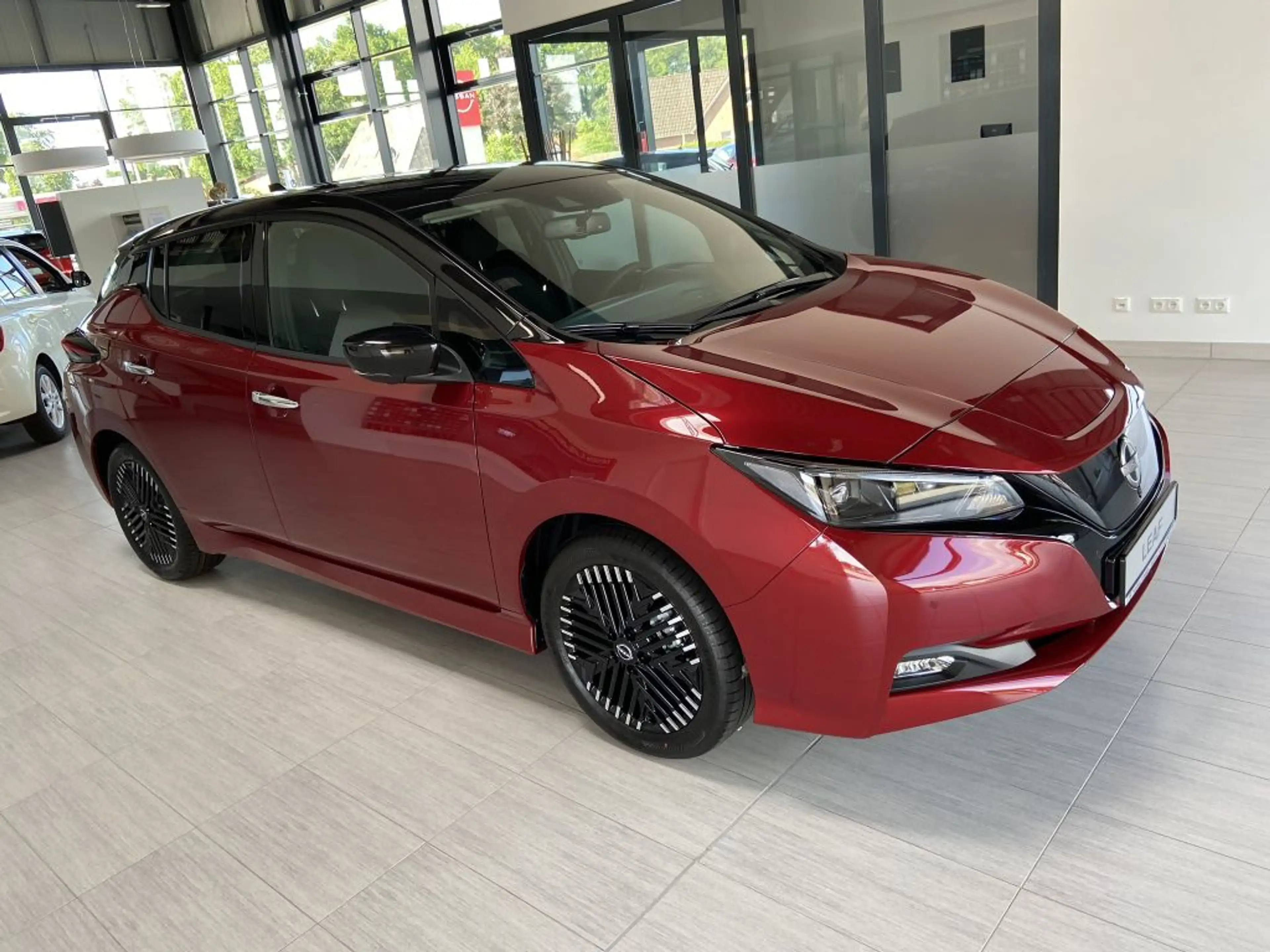 Nissan Leaf 39 kWh N-Connecta N-Connecta 360° Kamera Carplay — photo 2