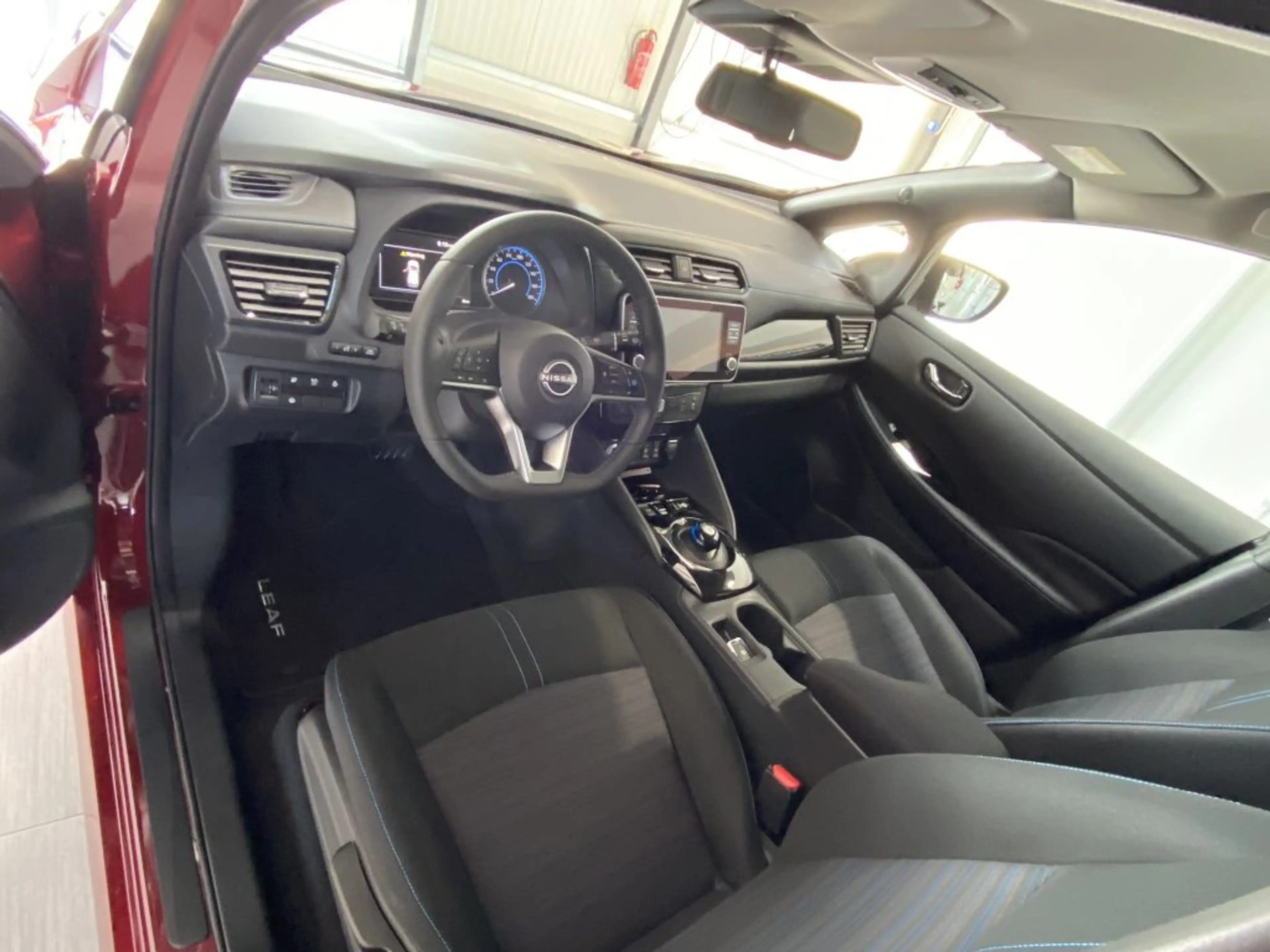 Nissan Leaf 39 kWh N-Connecta N-Connecta 360° Kamera Carplay — photo 10