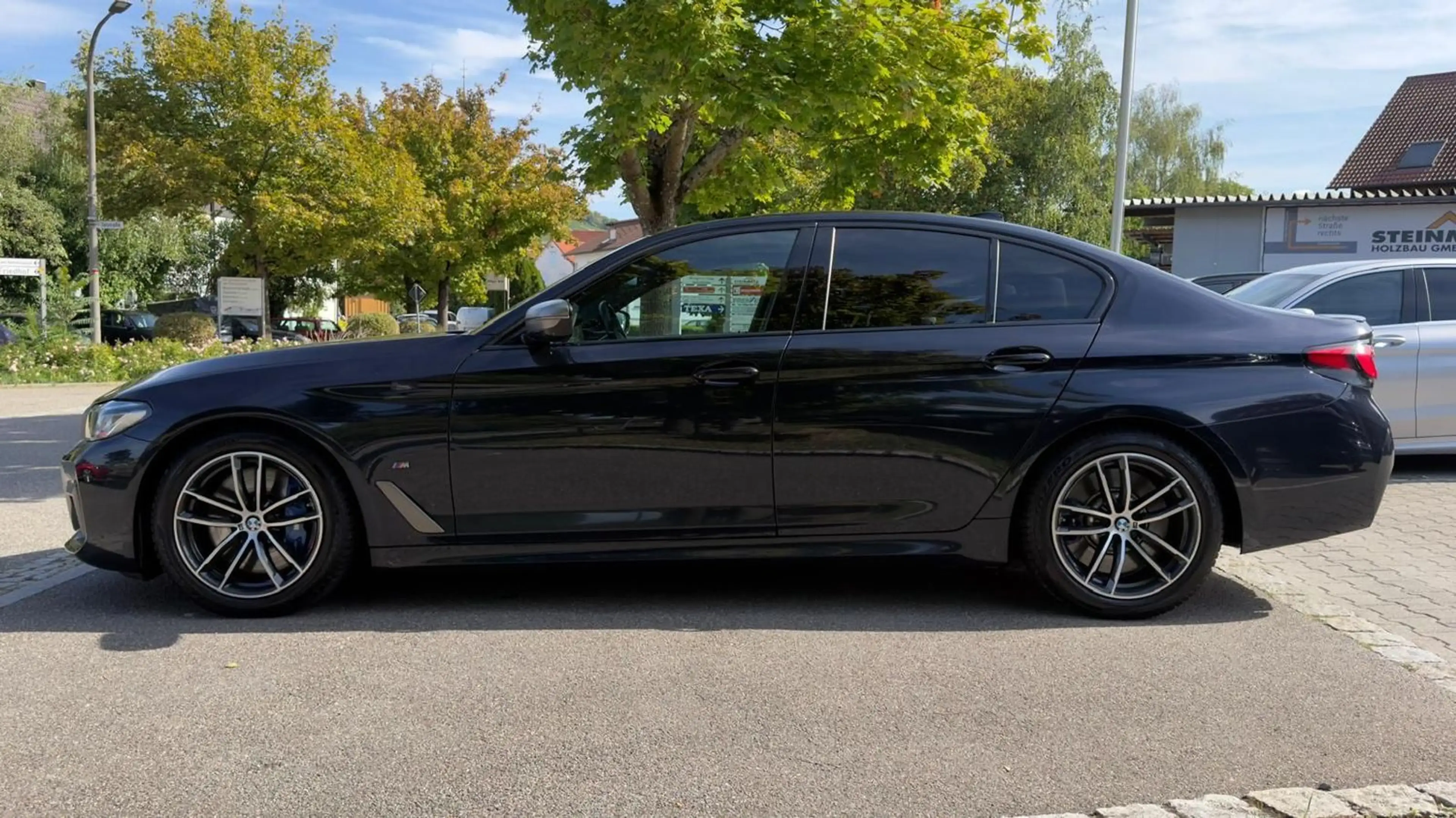 BMW M550 i xDrive/CarPlay/360Kamera/Nav/Klima/HuD — photo 2
