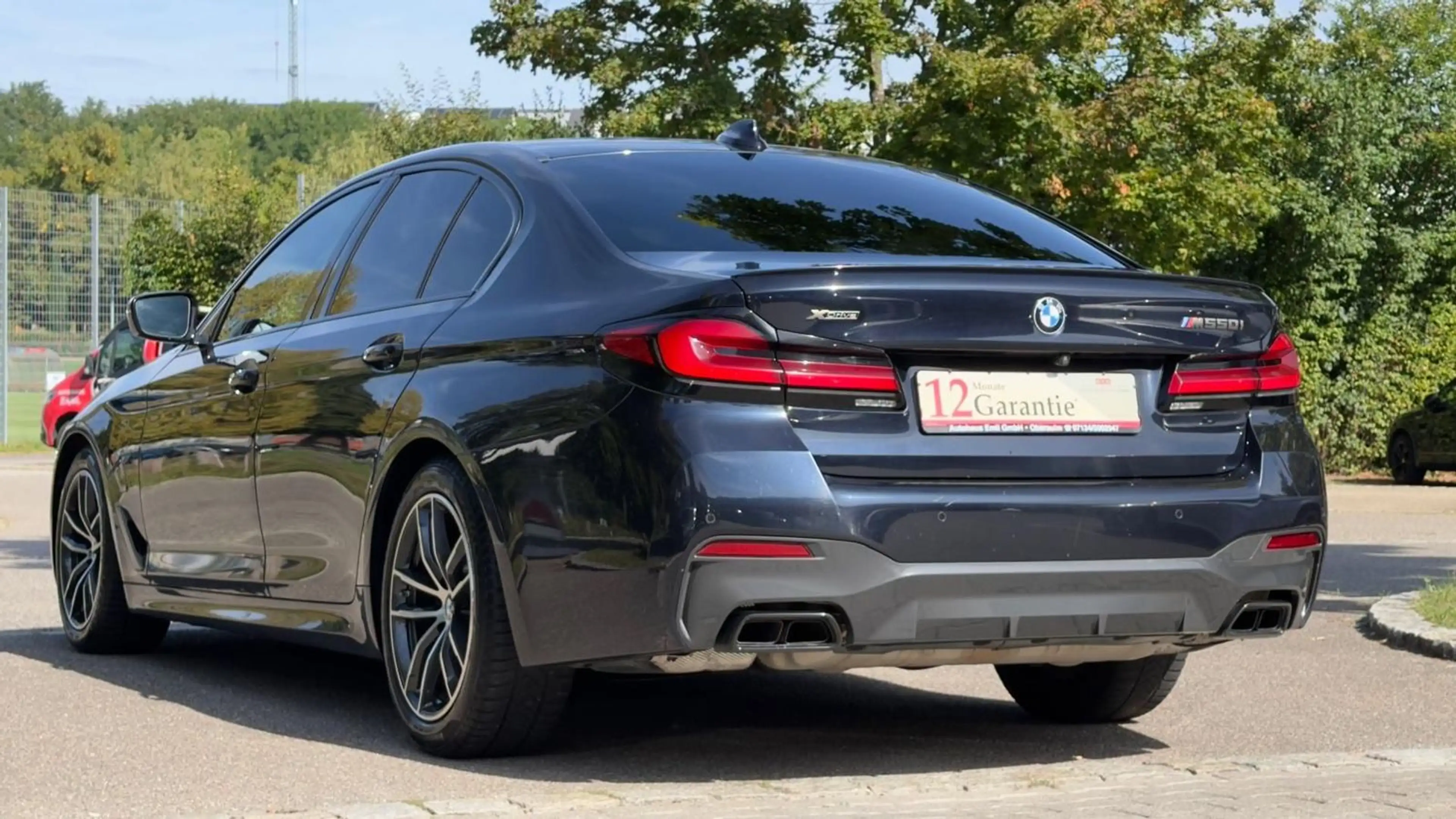 BMW M550 i xDrive/CarPlay/360Kamera/Nav/Klima/HuD — photo 3
