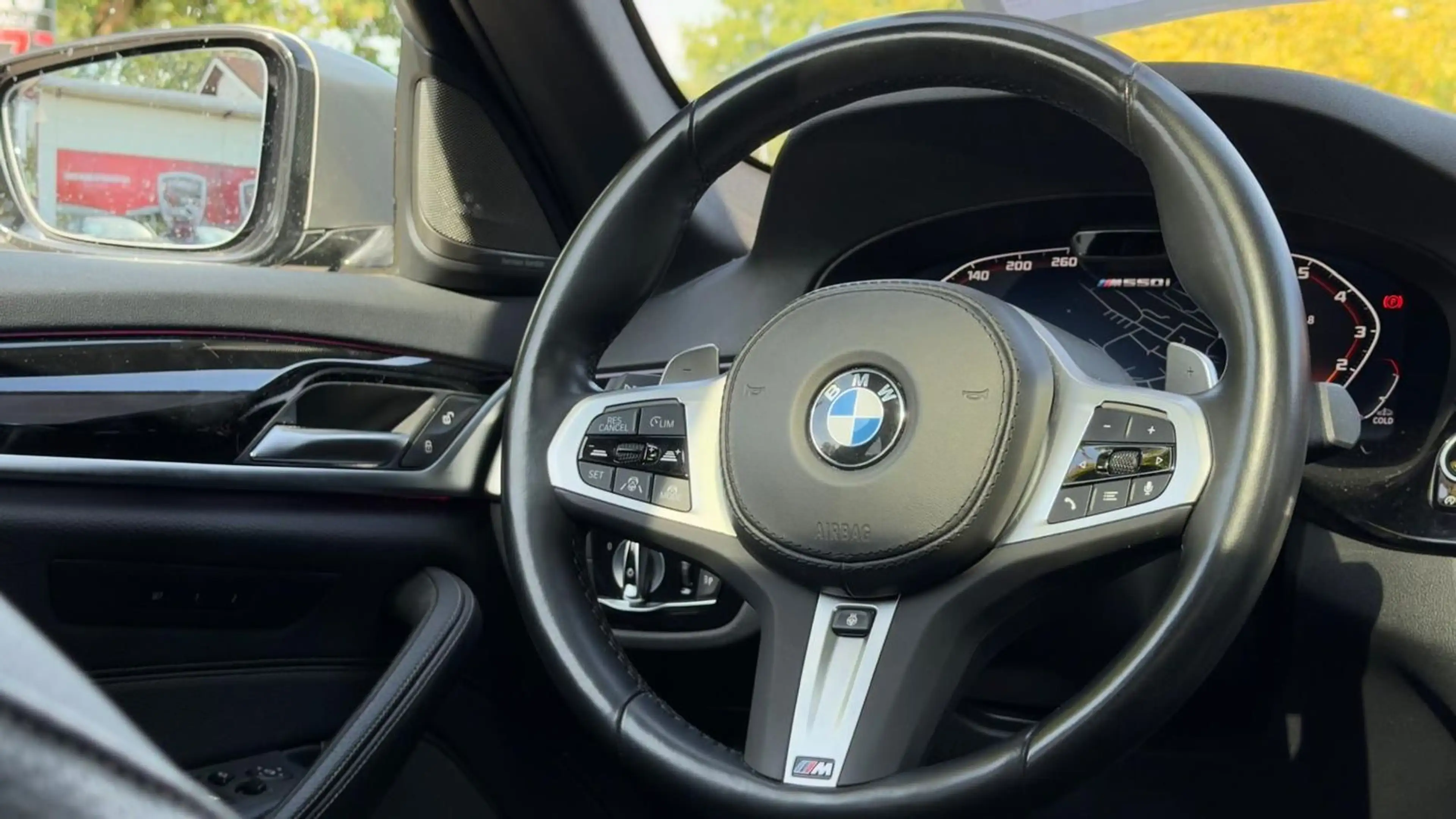 BMW M550 i xDrive/CarPlay/360Kamera/Nav/Klima/HuD — photo 14