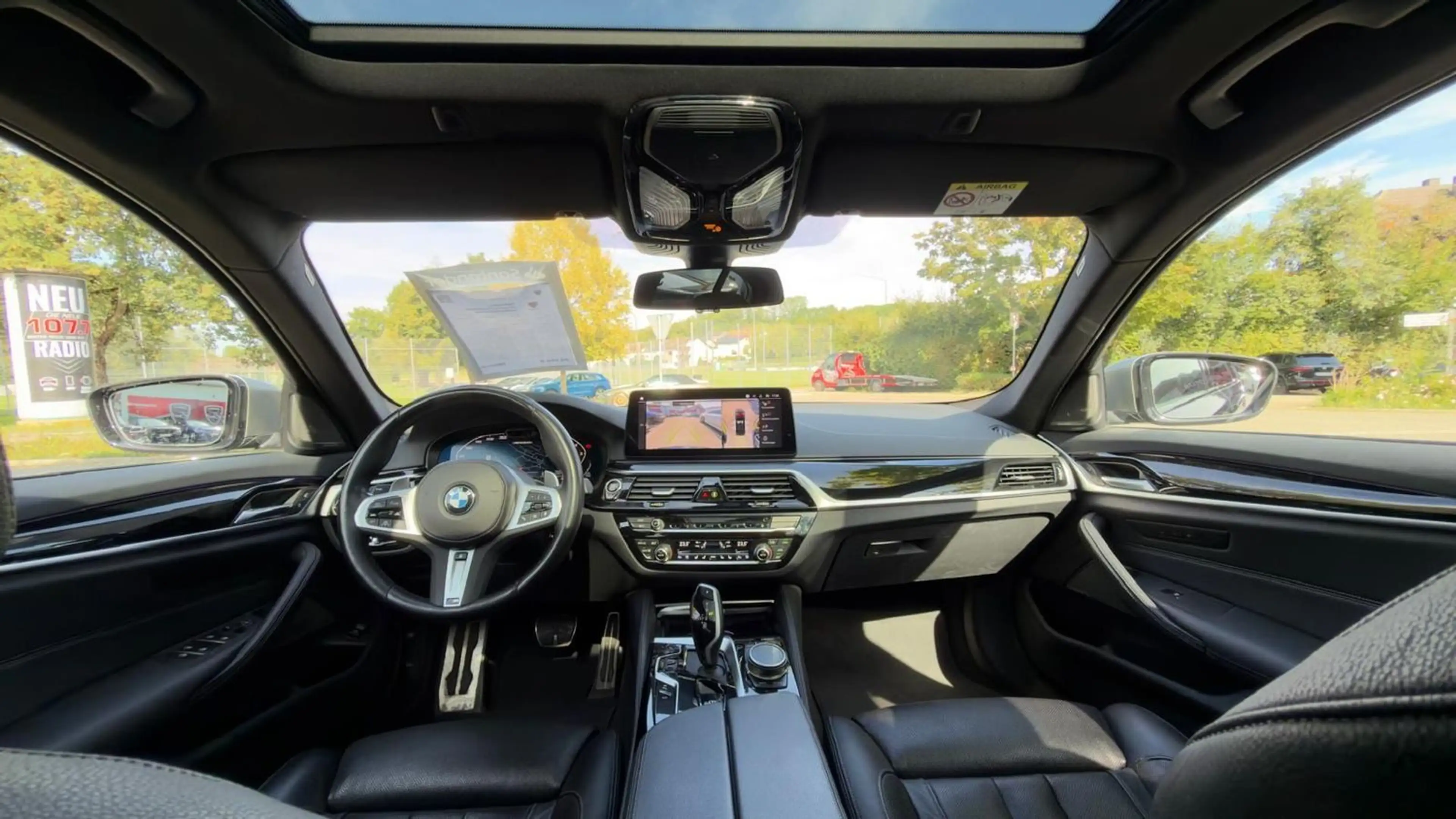 BMW M550 i xDrive/CarPlay/360Kamera/Nav/Klima/HuD — photo 13