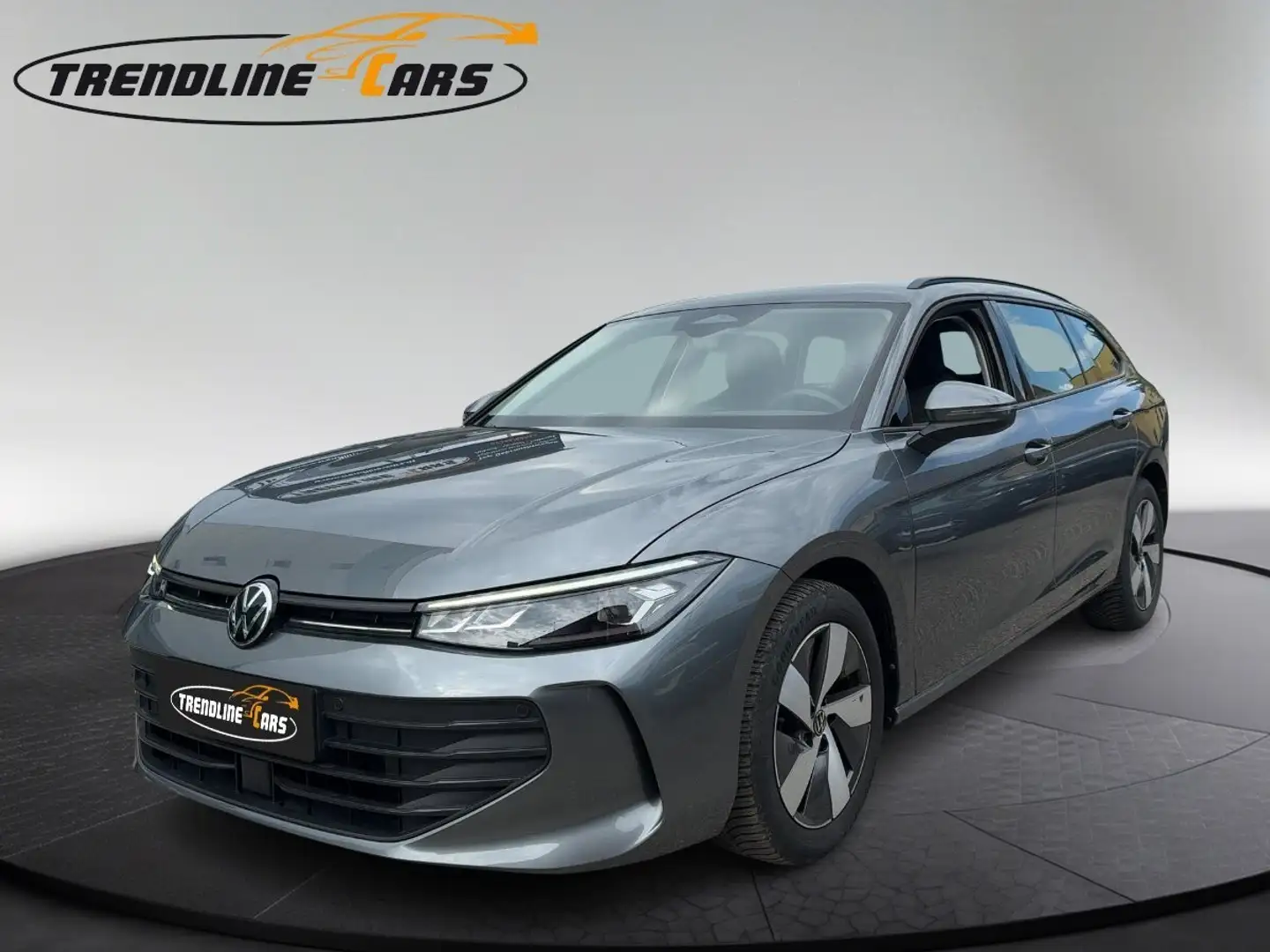 Volkswagen Passat Variant 1,5 eTSI ACT Business DSG Grau - 2