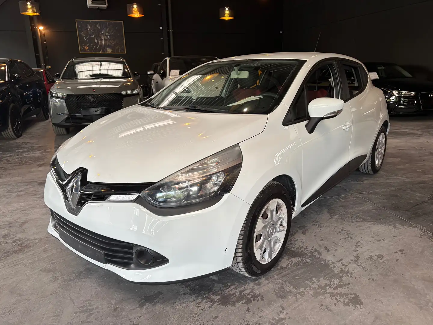 Renault Clio Clio 1.2i Prêt à immatriculer+32(0)477778487 Blanc - 1
