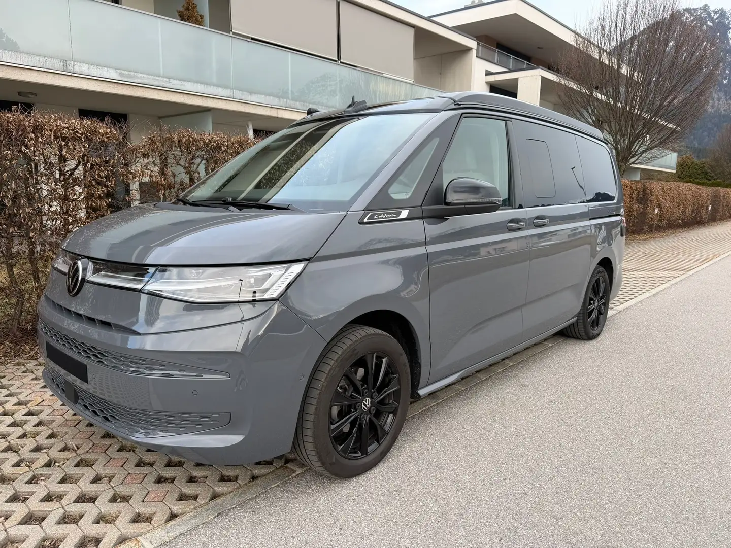 Volkswagen T7 California 2,0 TDI Beach Tour - 1