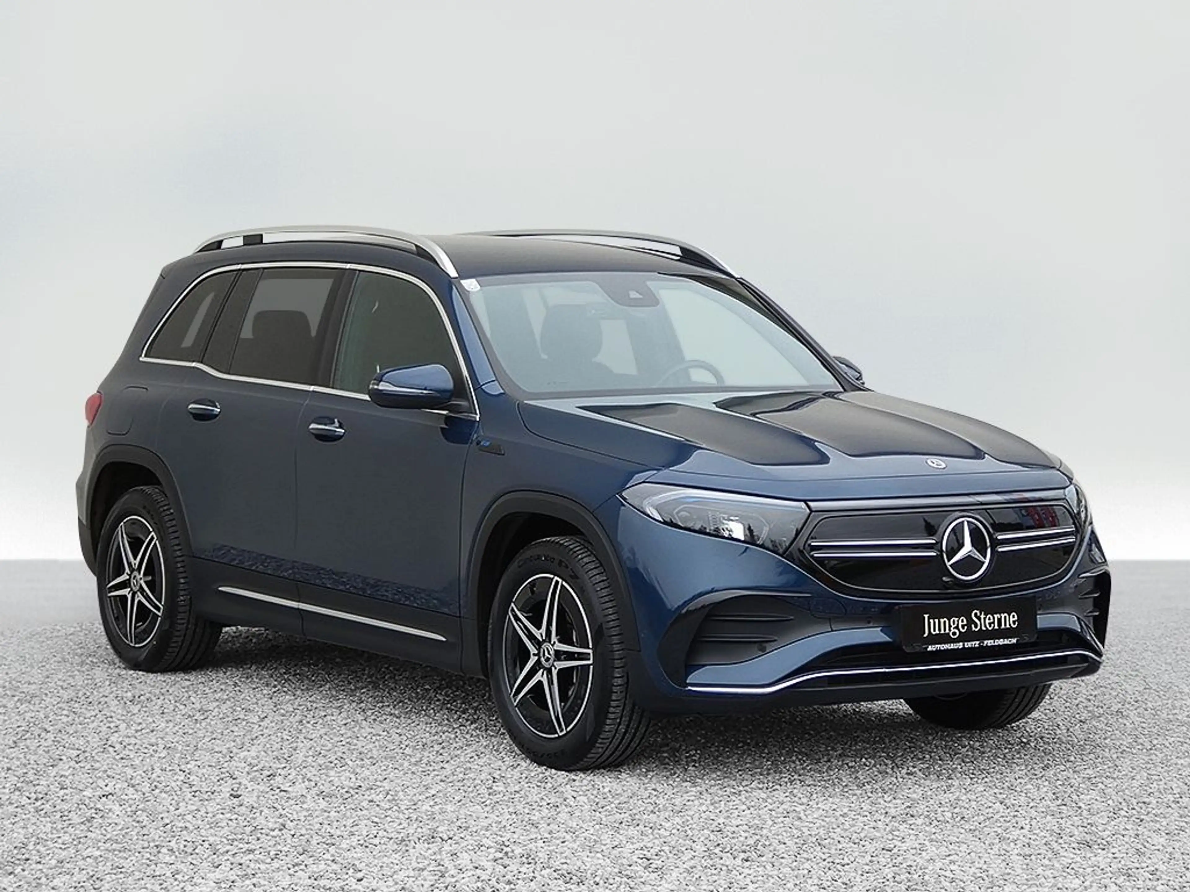 Mercedes-Benz EQB 350 4M AMG Premium +KeyGo+Ambiente+SHZ — photo 6