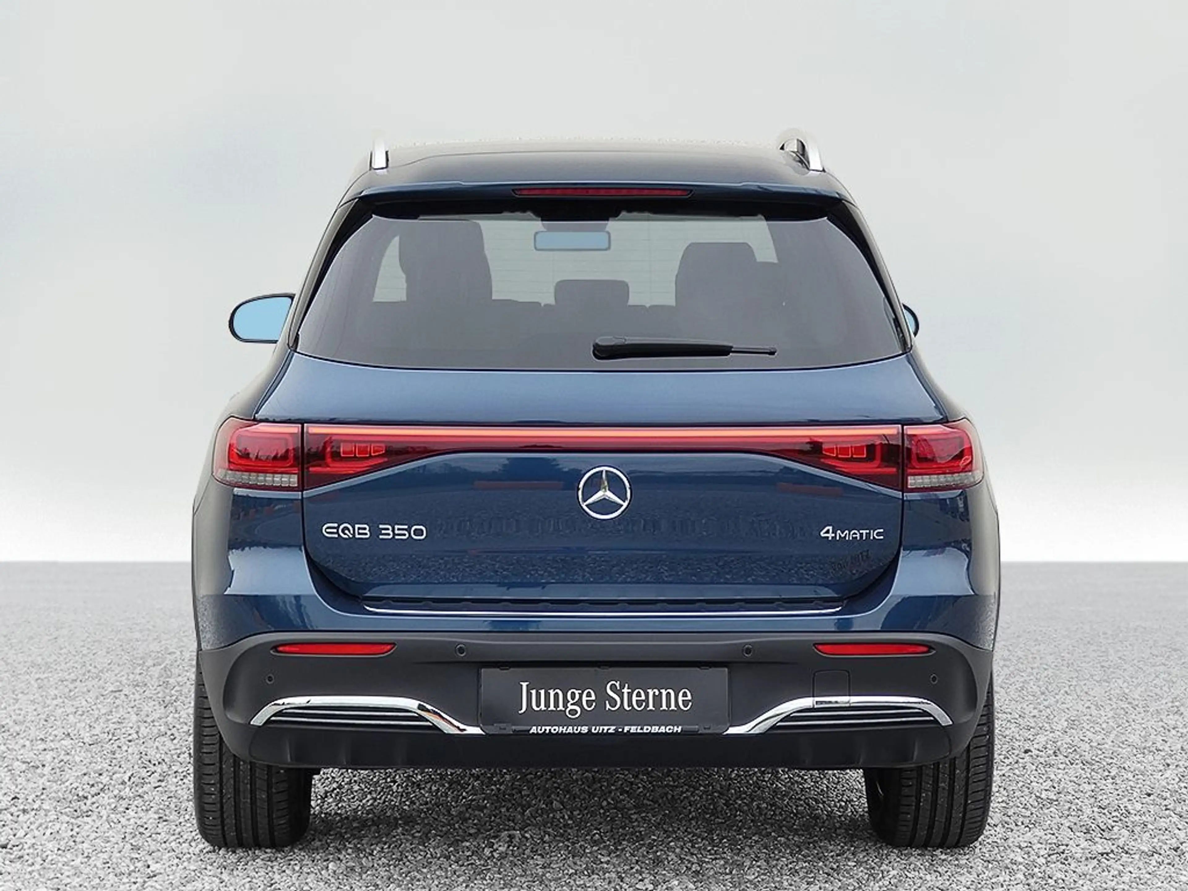 Mercedes-Benz EQB 350 4M AMG Premium +KeyGo+Ambiente+SHZ — photo 8