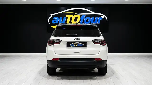 Jeep Compass view 8