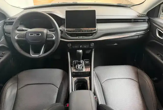 Jeep Compass view 9