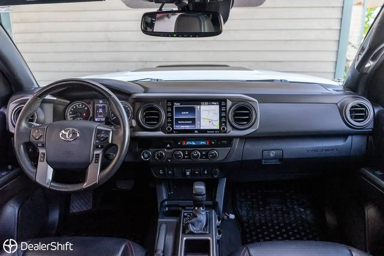 Toyota Tacoma снимка Toyota Tacoma