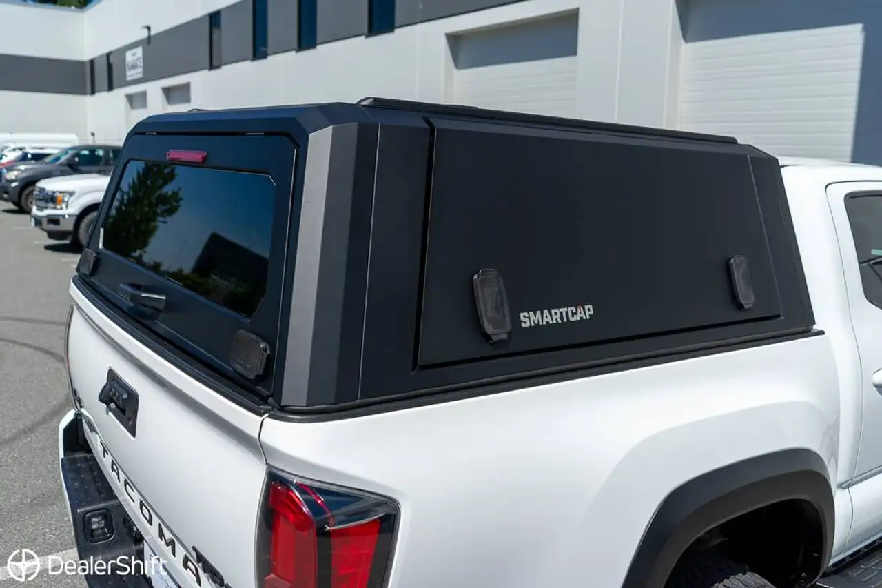 Toyota Tacoma снимка Toyota Tacoma