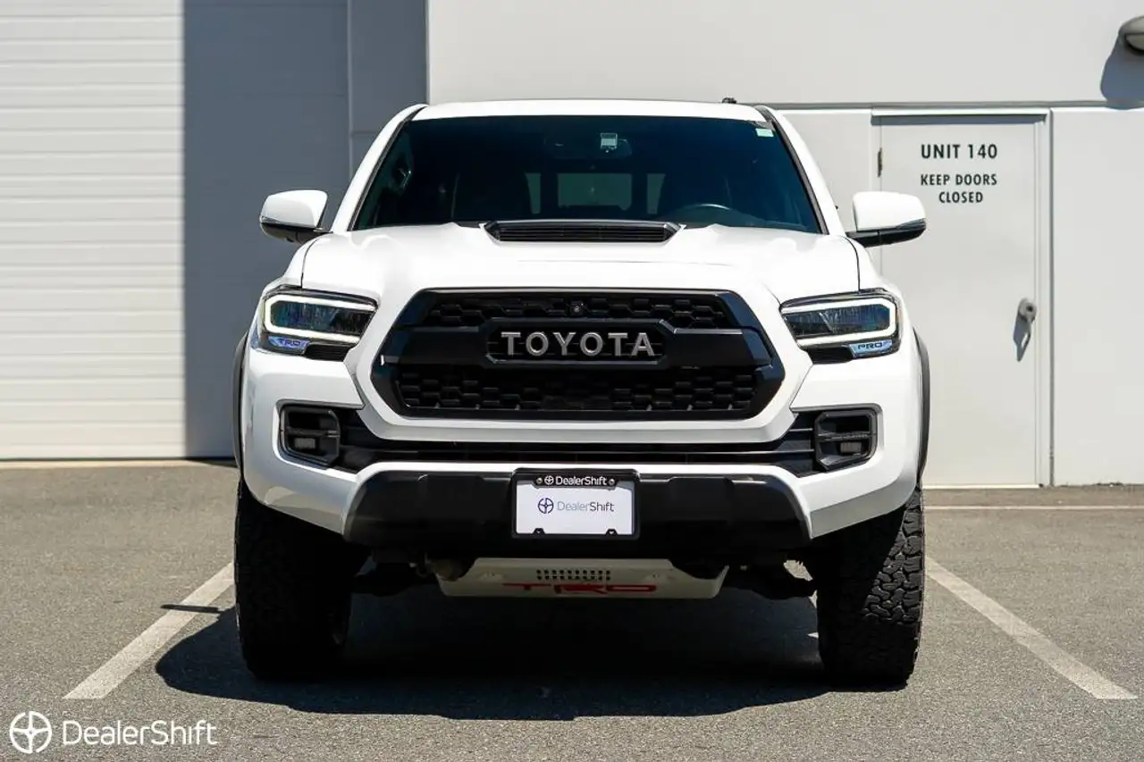 Toyota Tacoma снимка Toyota Tacoma