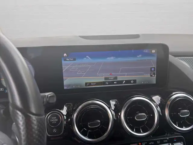 Mercedes-Benz B-Class view 13