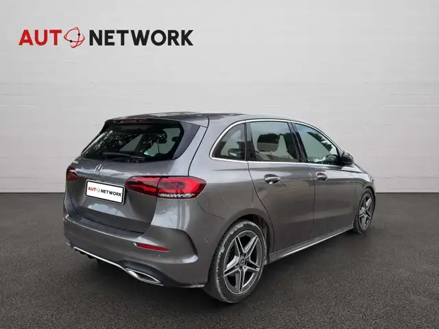 Mercedes-Benz B-Class view 4