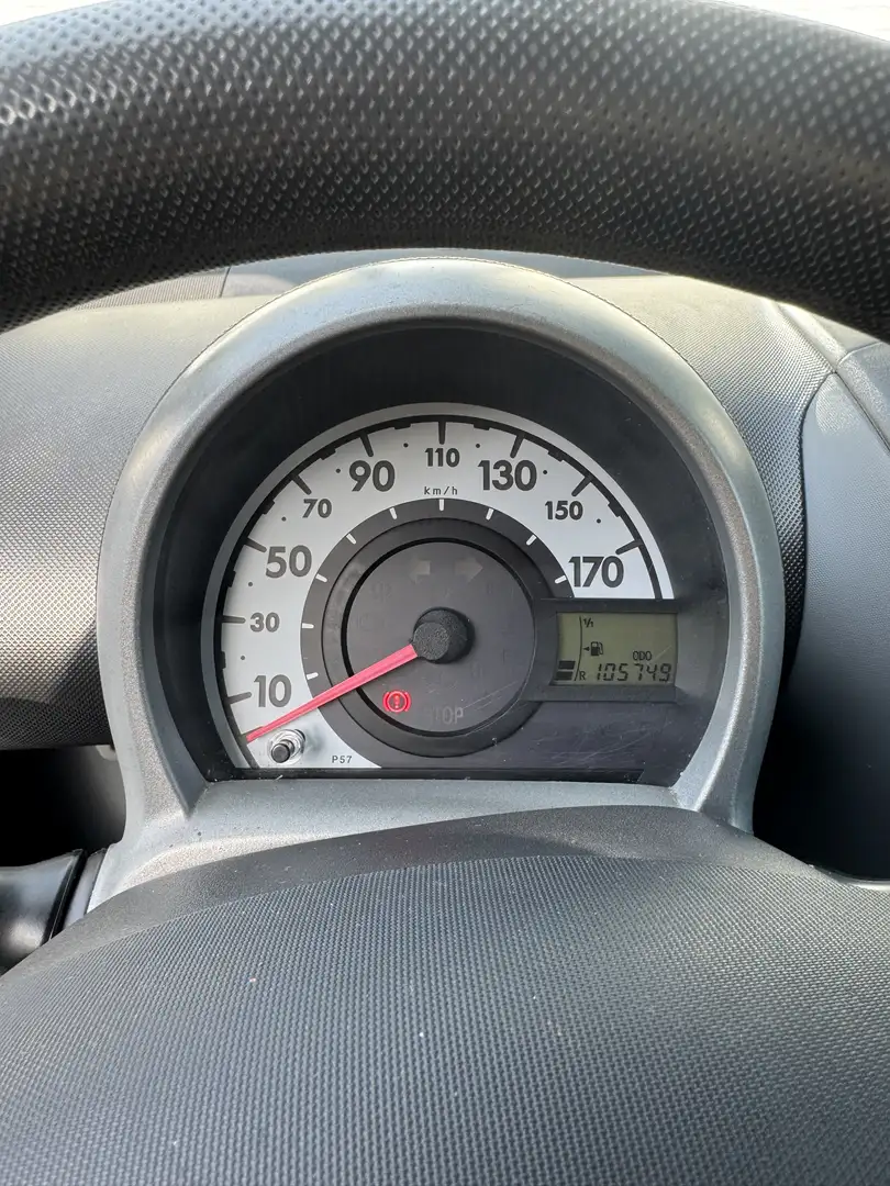 Peugeot 107 1.0-12V Accent White - 2