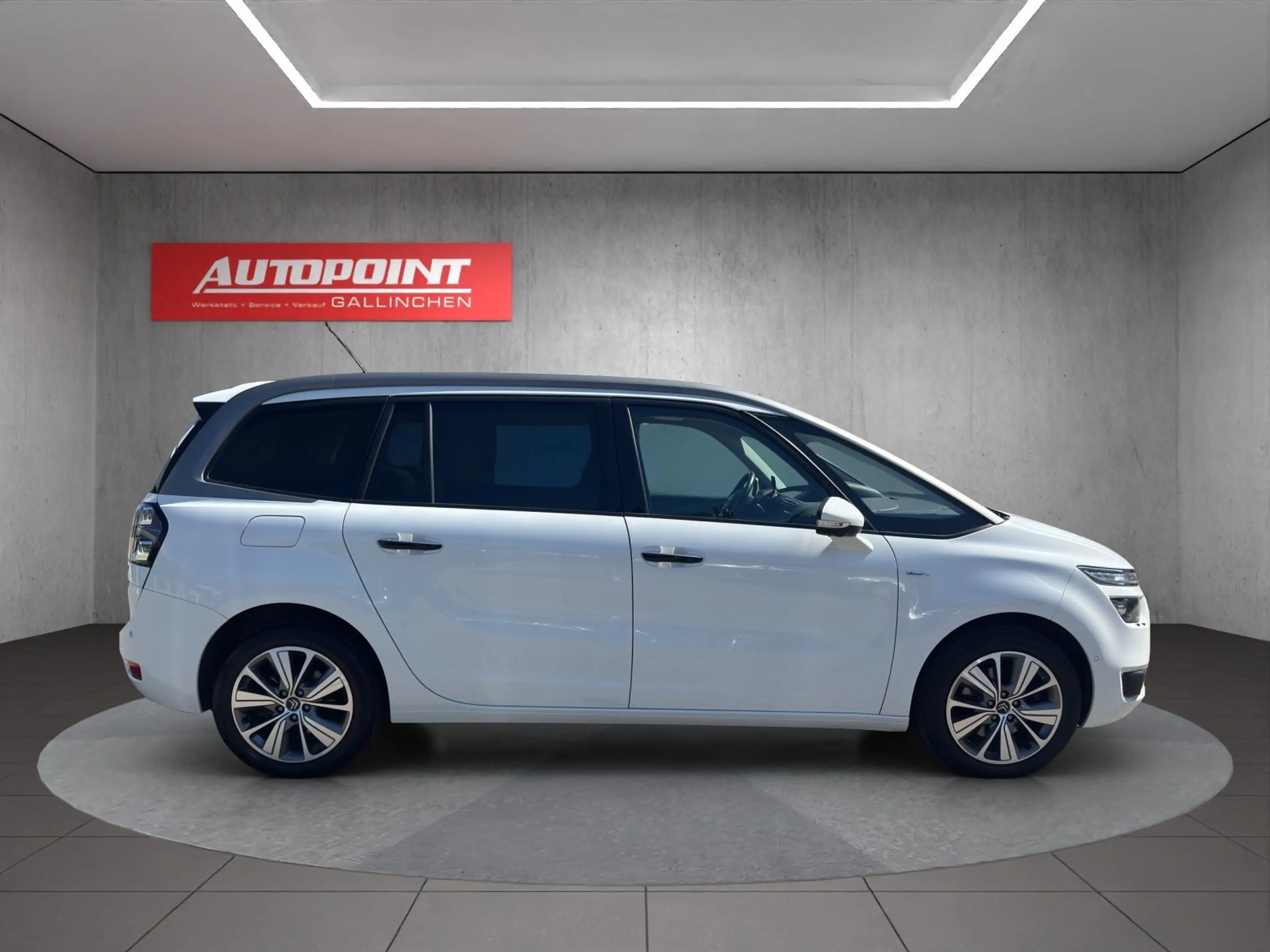 Citroen Grand C4 Picasso /Spacetourer Exclusive Panorama — photo 2