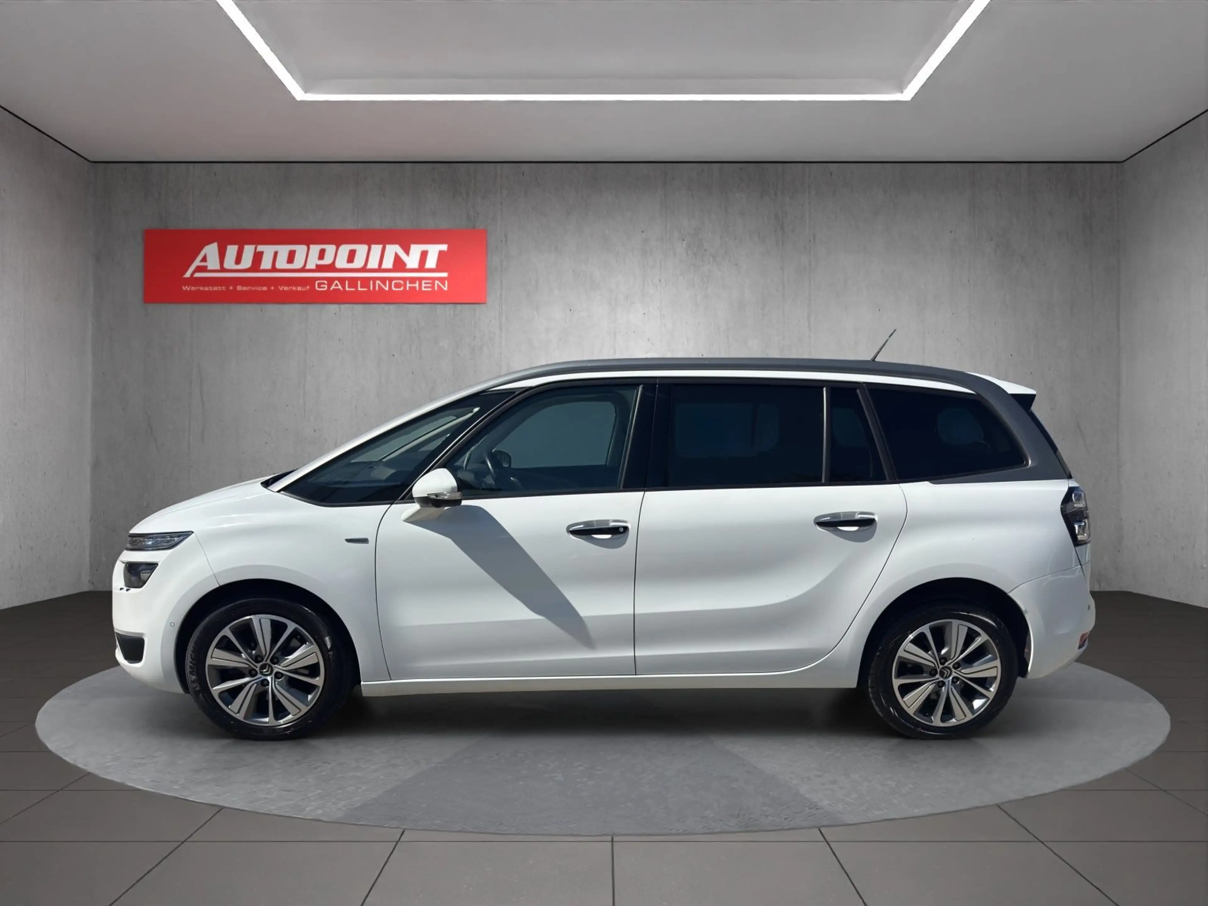Citroen Grand C4 Picasso /Spacetourer Exclusive Panorama — photo 6