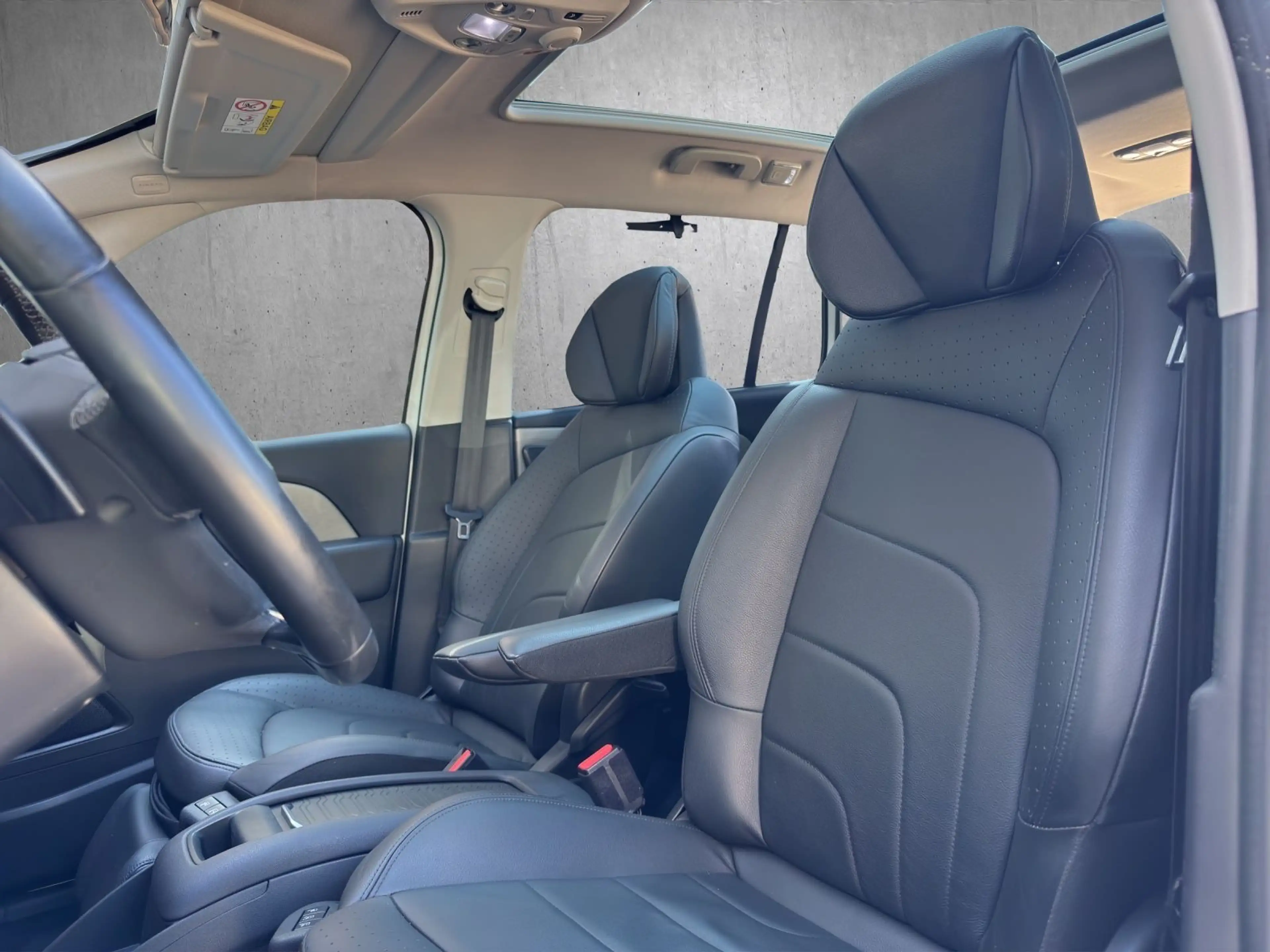 Citroen Grand C4 Picasso /Spacetourer Exclusive Panorama — photo 10