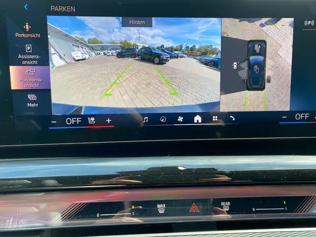 BMW 5 Series view 14