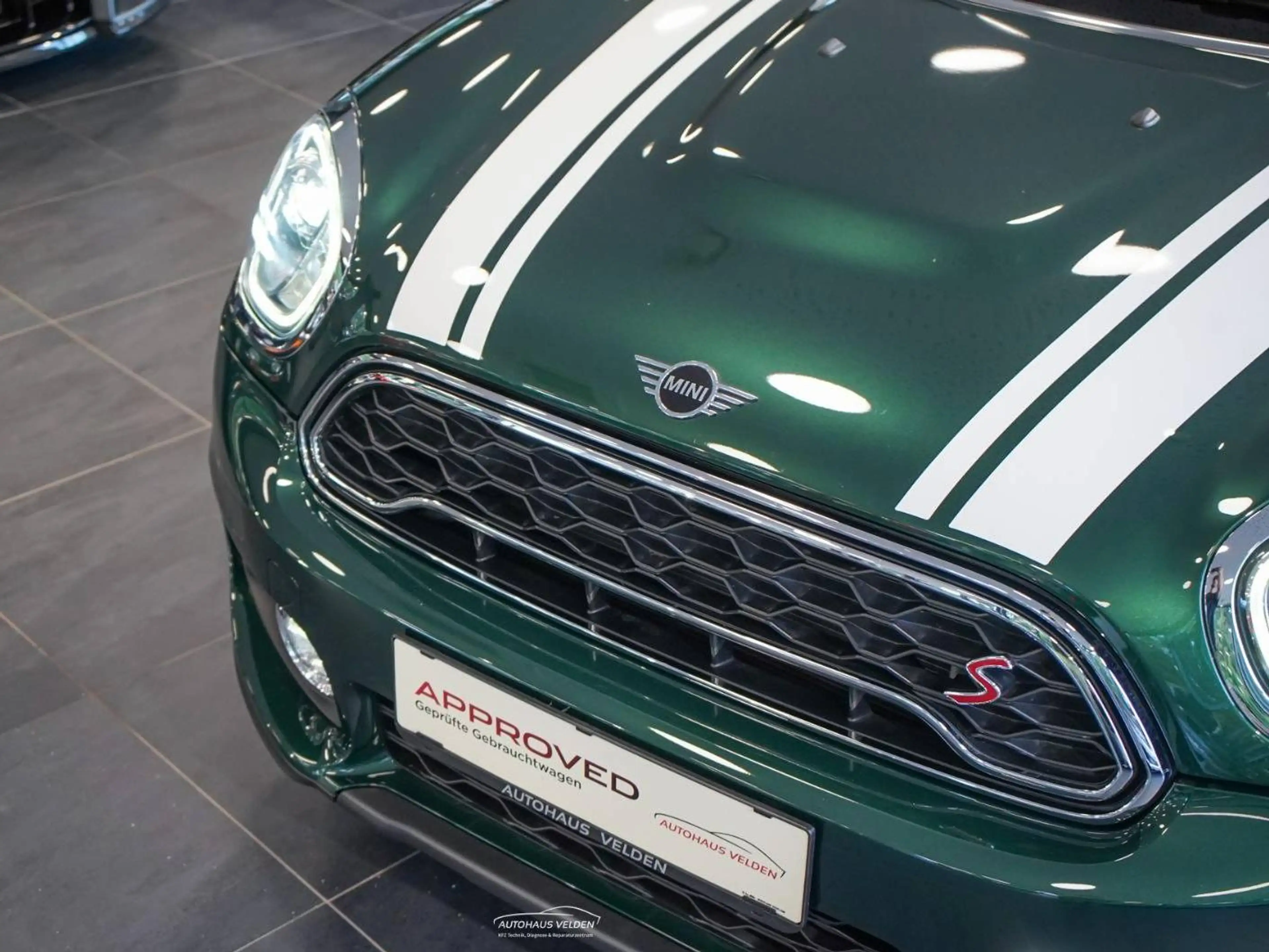 MINI Cooper SE Countryman Cooper SE All4 — photo 4