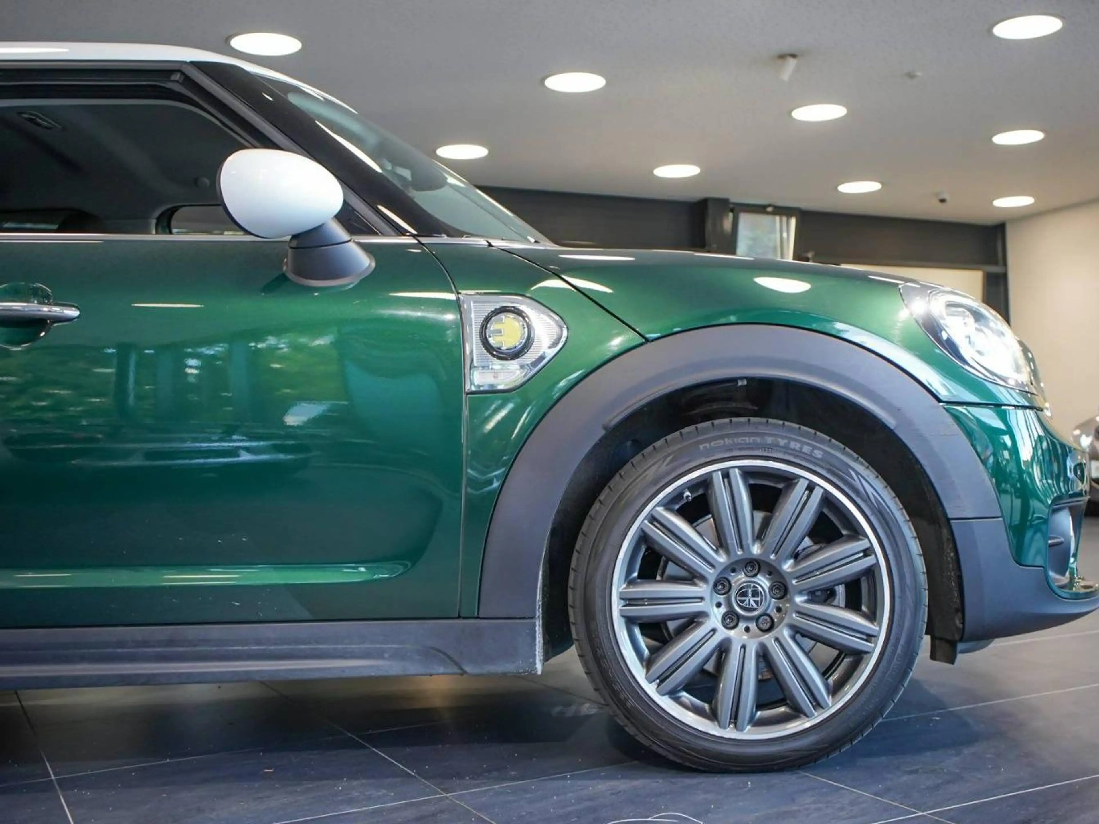 MINI Cooper SE Countryman Cooper SE All4 — photo 2