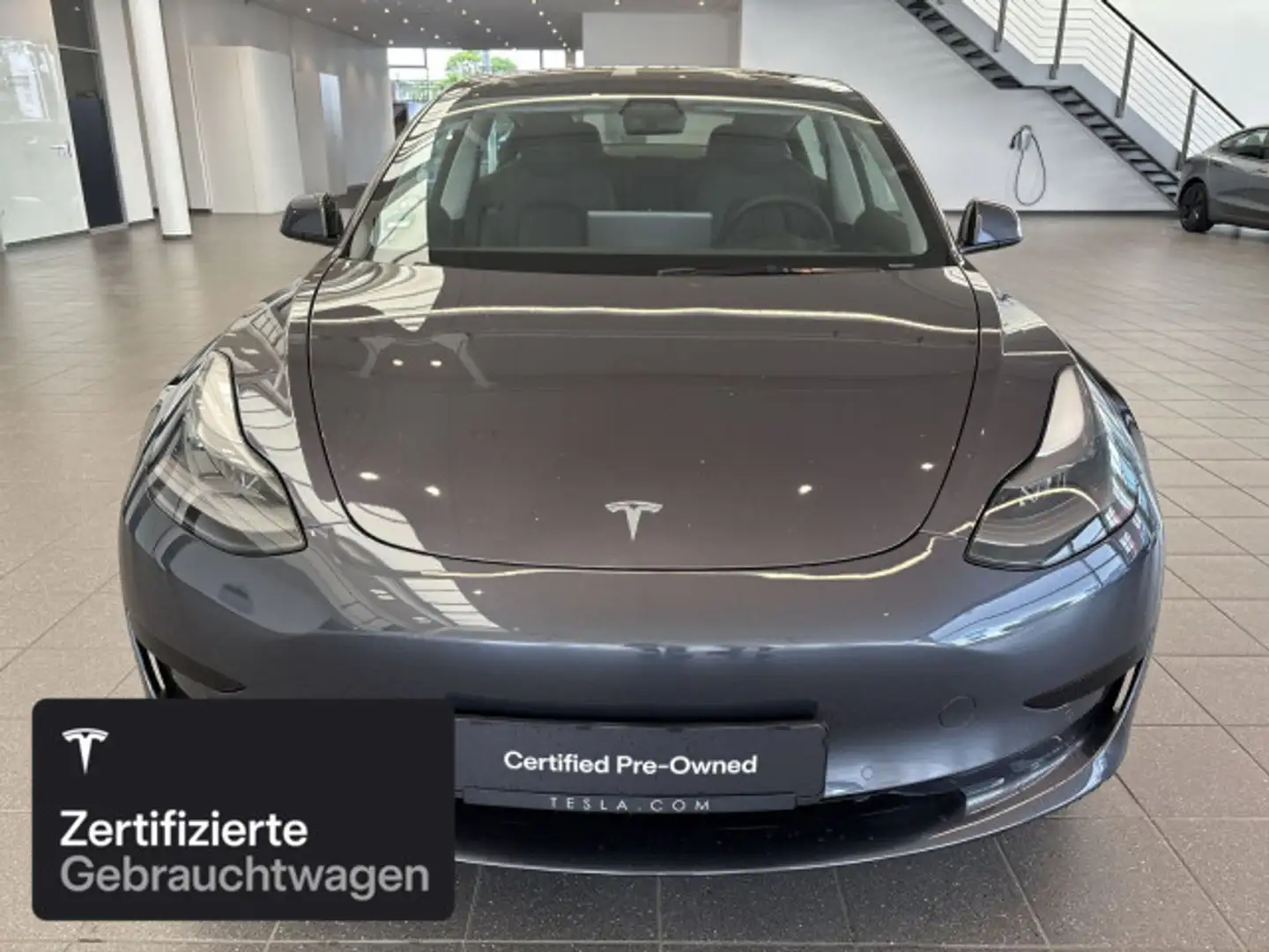 Tesla Model 3 Rear-Wheel Drive Silver - 2