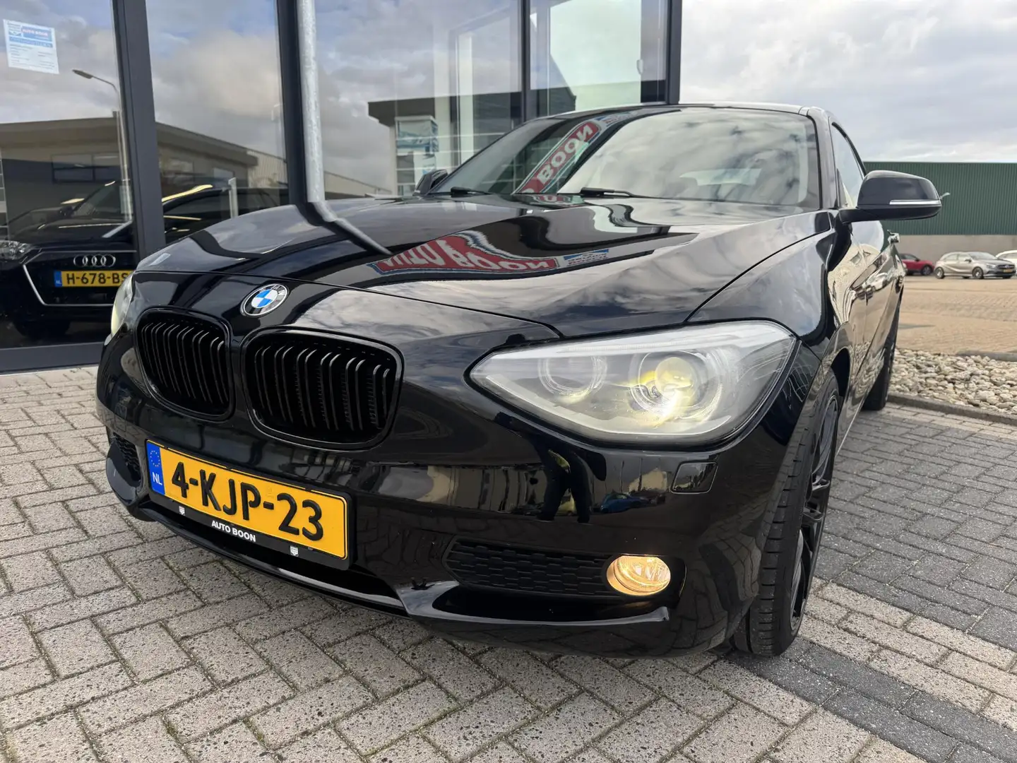 BMW 114 1-serie 114i FULL OPTION : LEER/NAVI/PDC/S&S/MEDIA Nero - 2