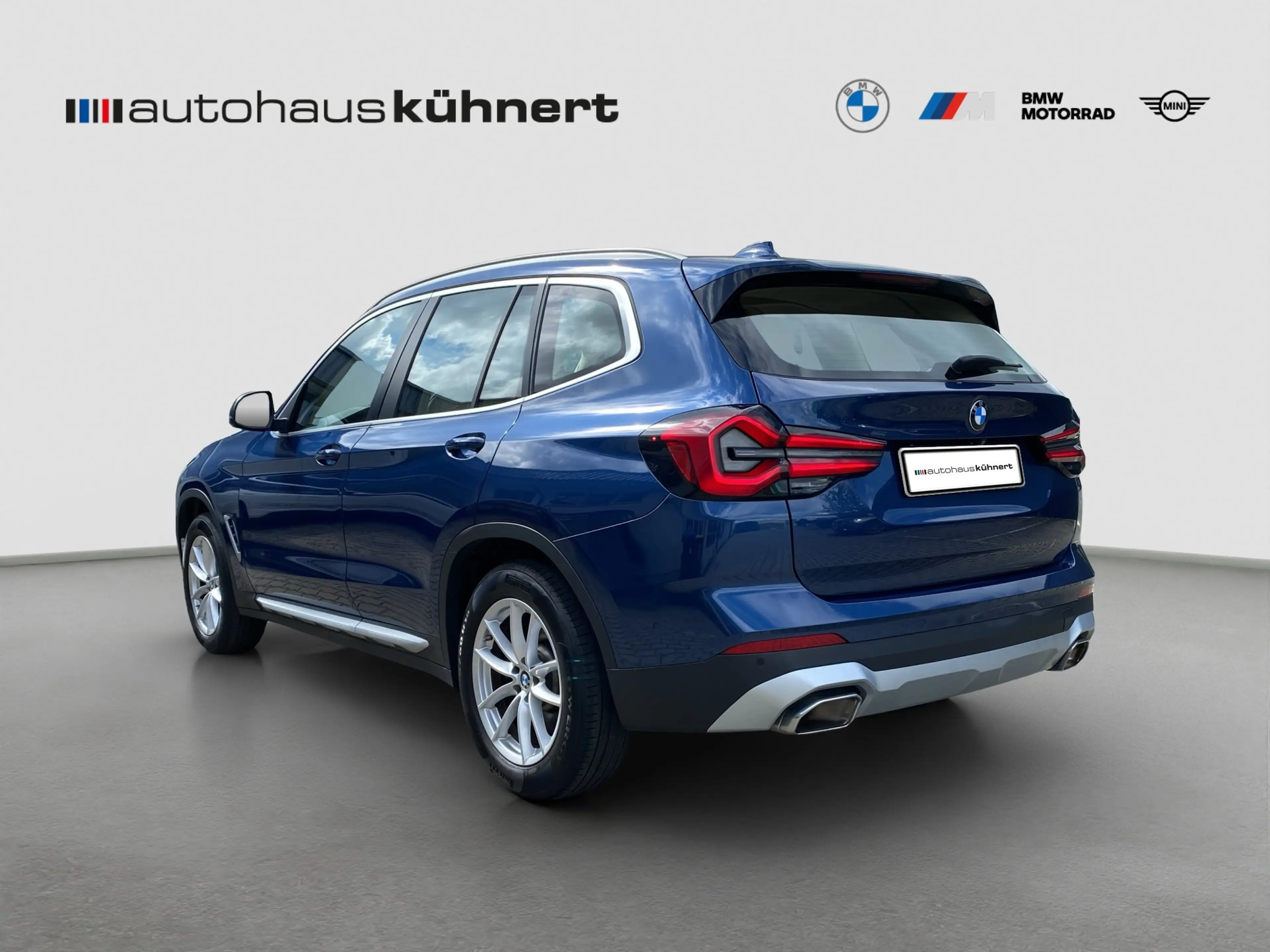 BMW X3 xDrive 20d Laser SpurAss Navi ParkAss RFK AUT — photo 5