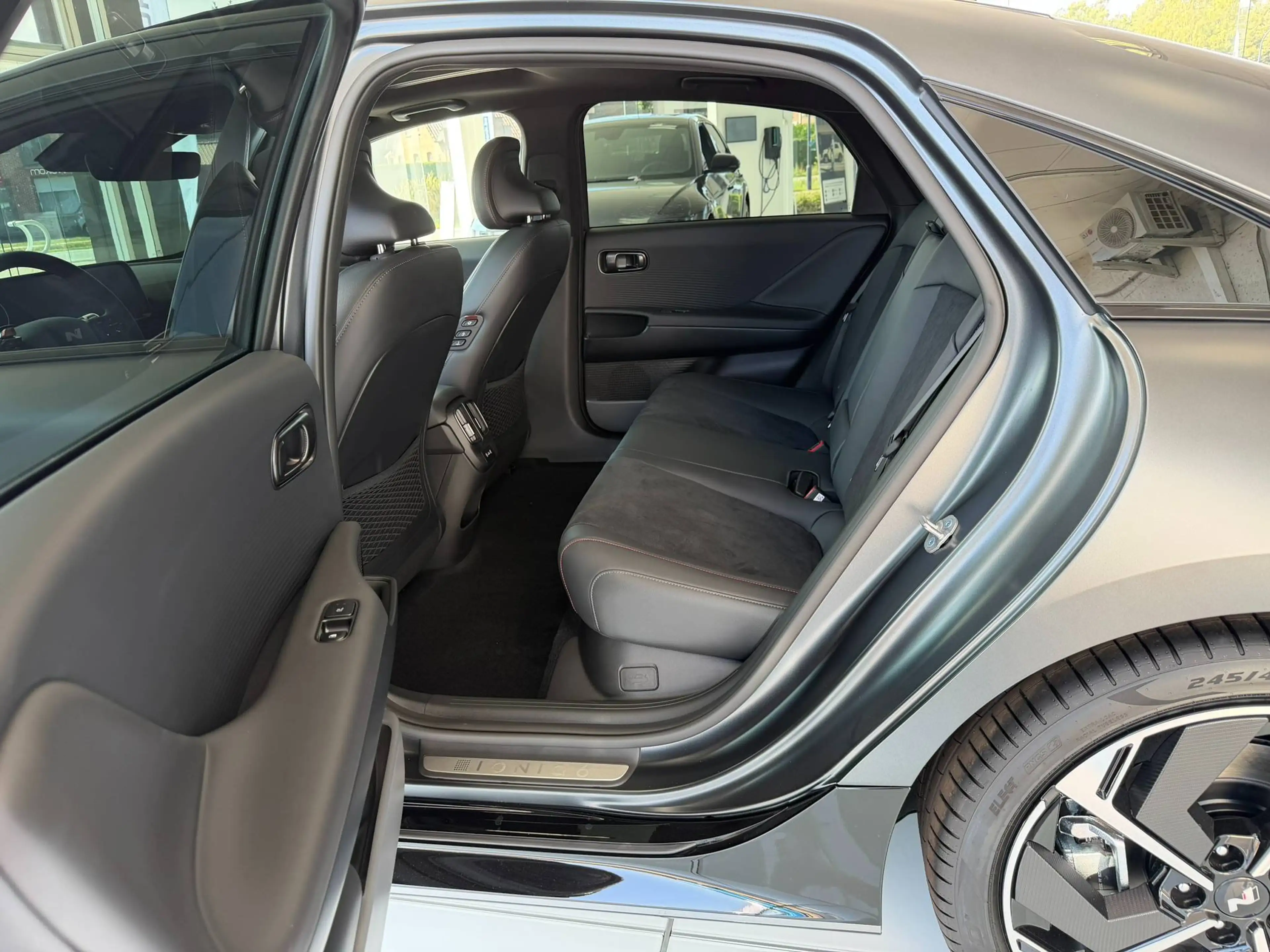 Hyundai IONIQ 6 IONIQ 6 84 kWh Balance N-Line Sunroof — photo 11
