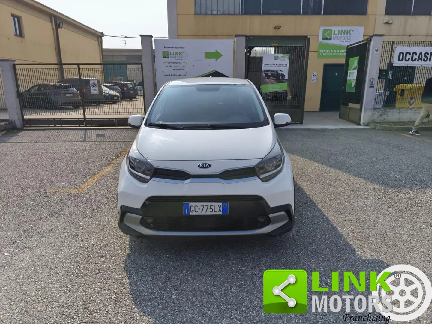 Kia Picanto 1.0 12V GPL 5 porte X Line Bianco - 2