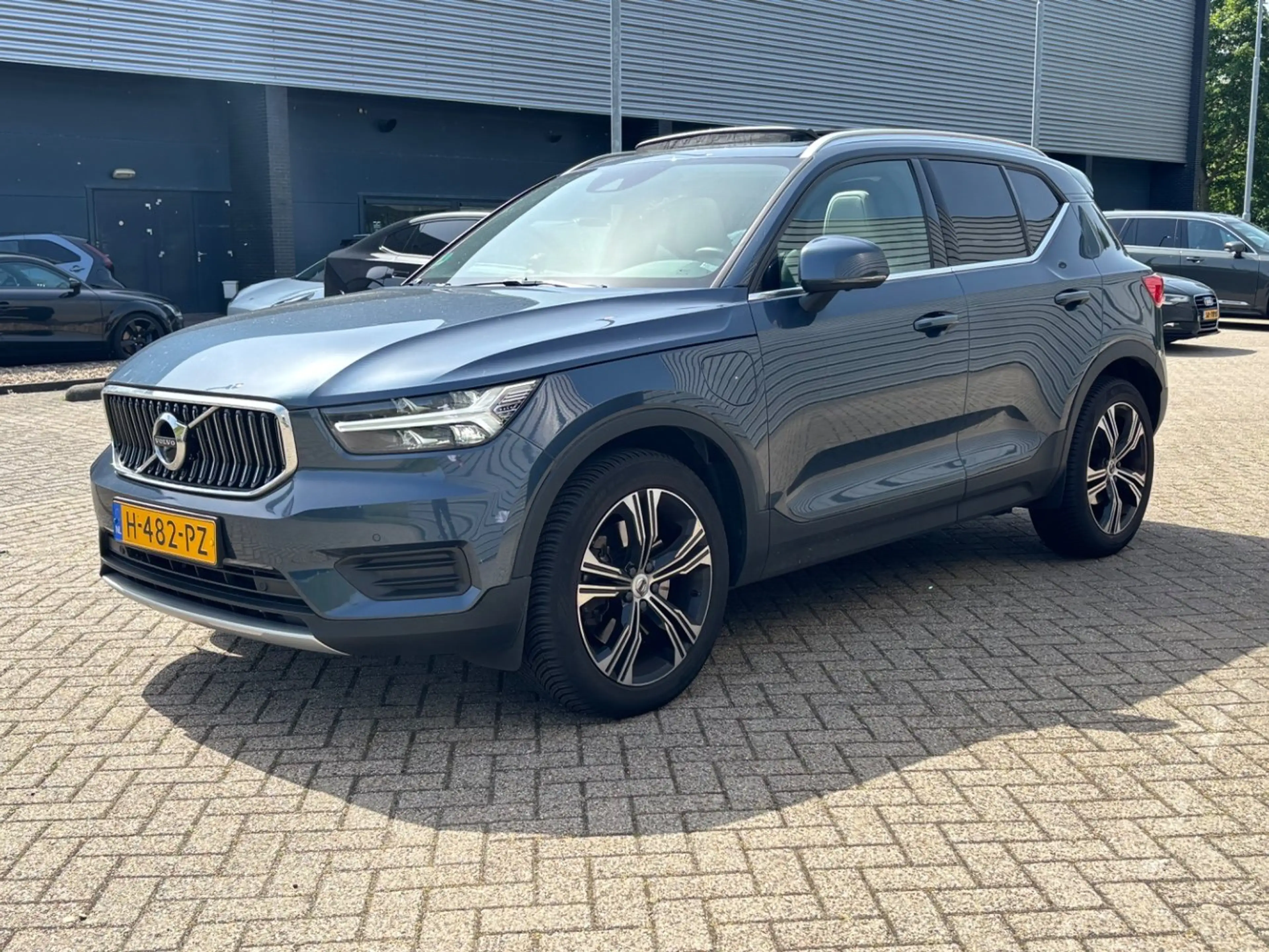 Volvo XC40 T5 262PK Inscription | Pano-dak | Trekhaak | LEder
