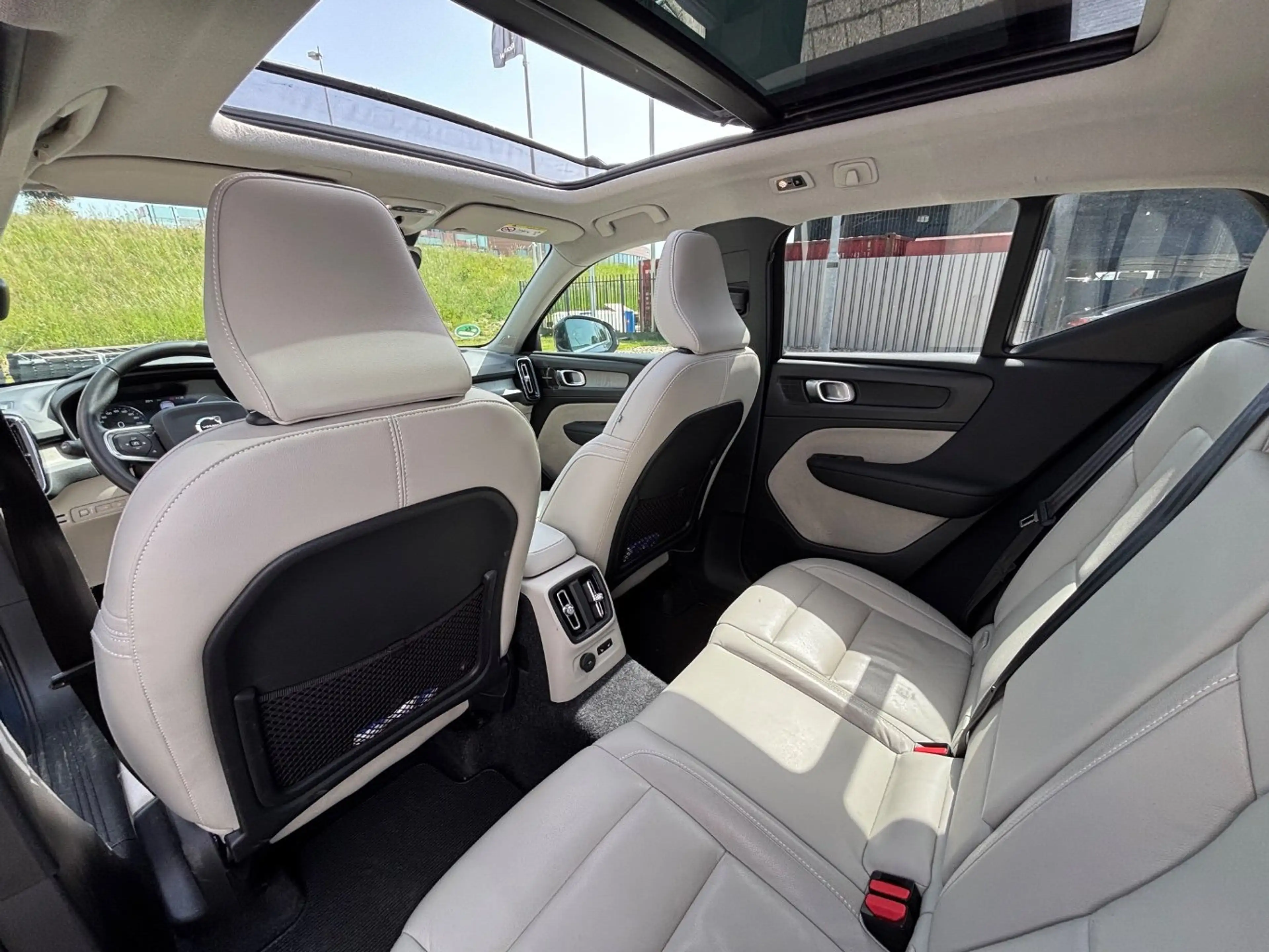 Volvo XC40 T5 262PK Inscription | Pano-dak | Trekhaak | LEder — photo 7