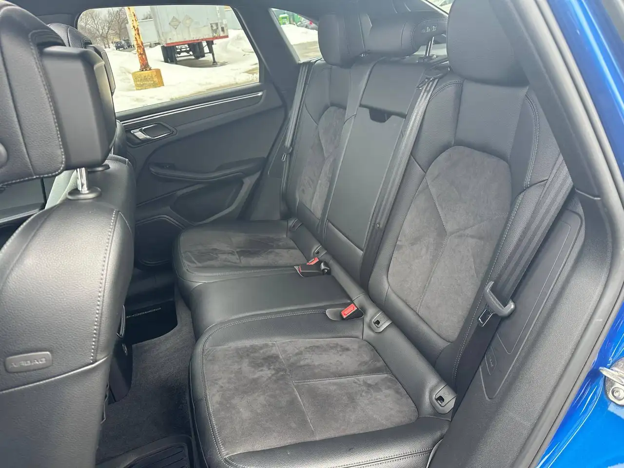 Porsche Macan снимка Porsche Macan