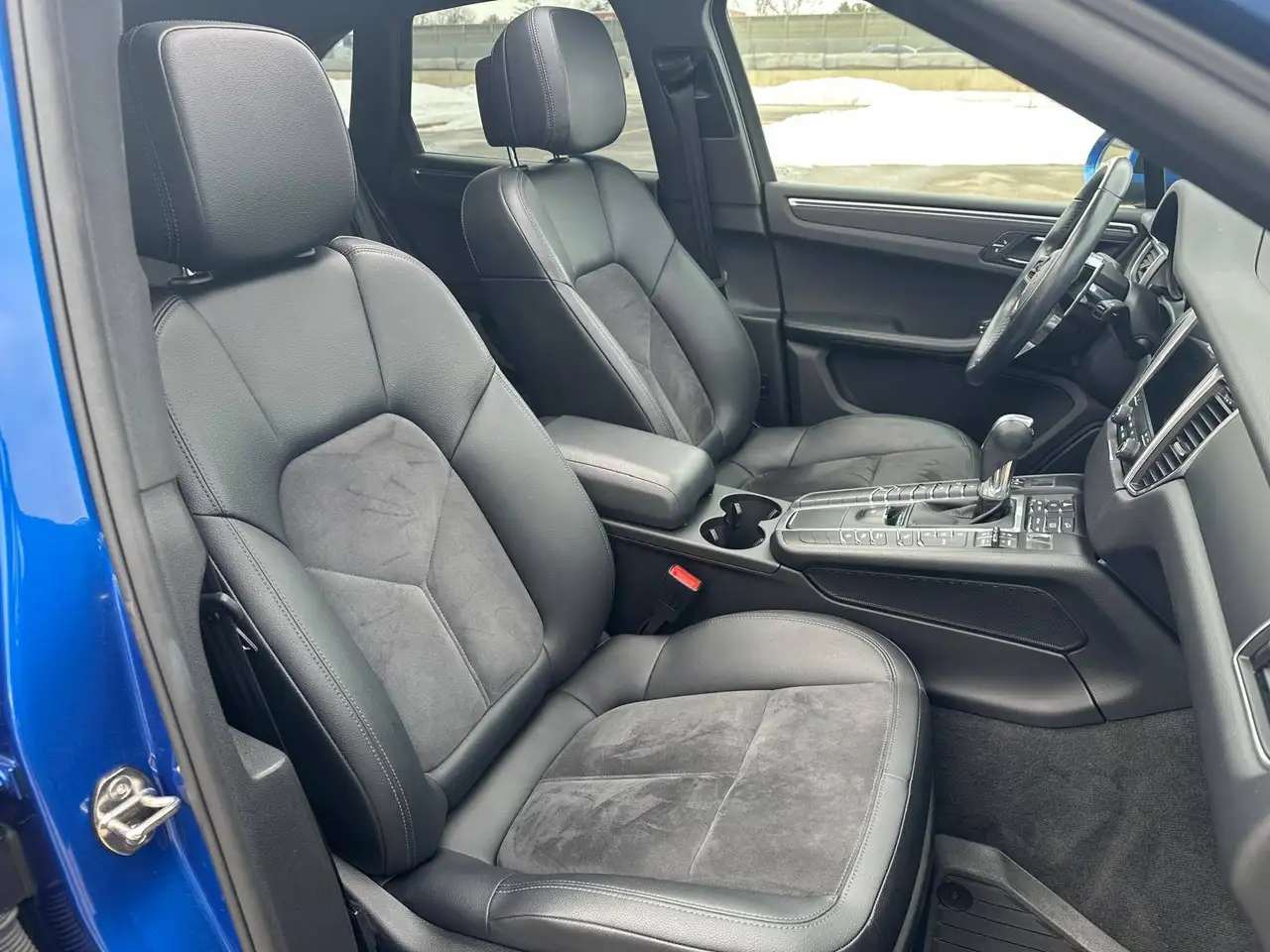 Porsche Macan снимка Porsche Macan