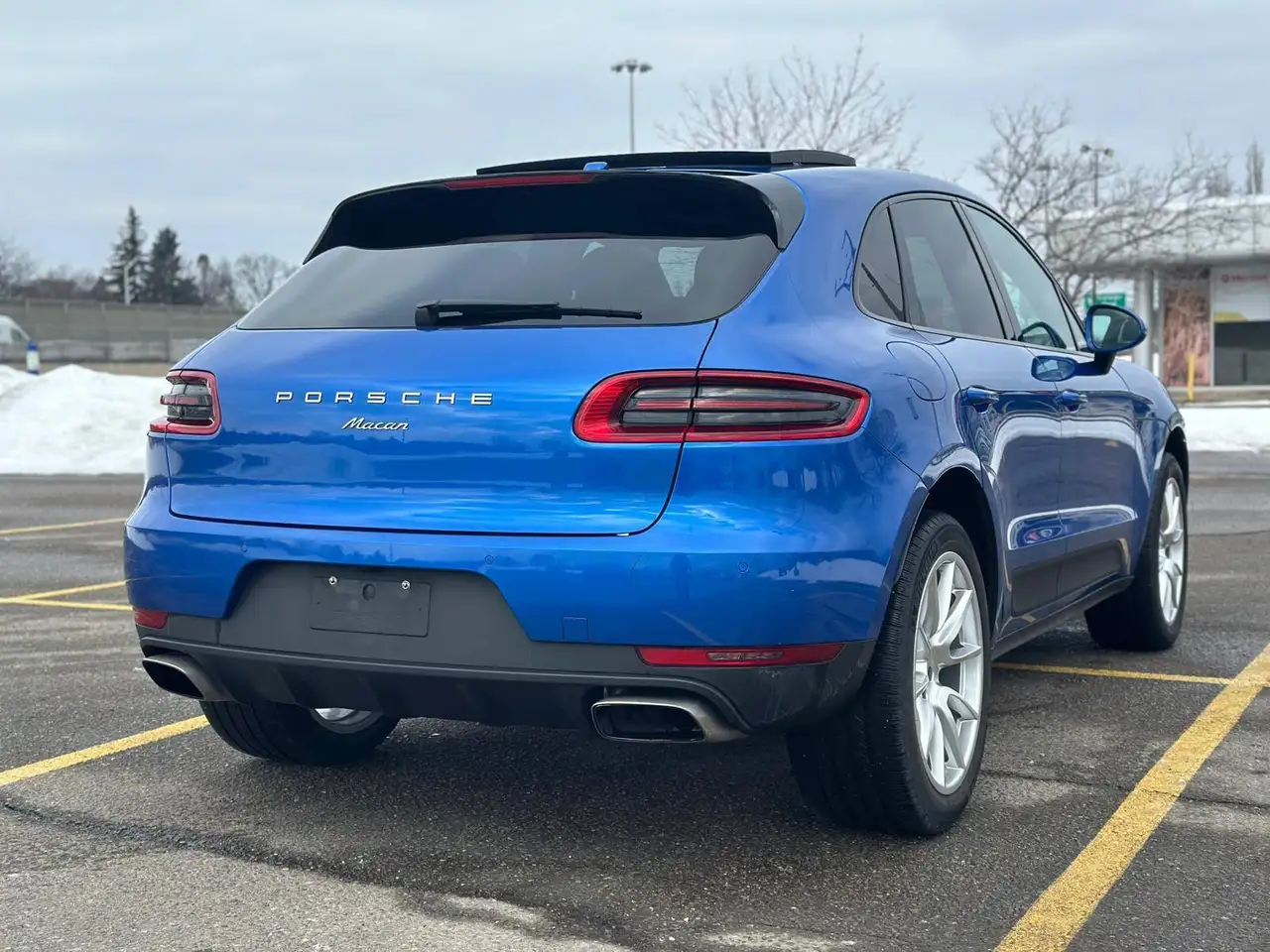 Porsche Macan снимка Porsche Macan
