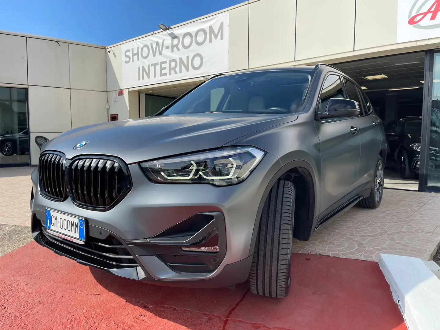 BMW X1 S drive20d xLine auto Grigio - 2
