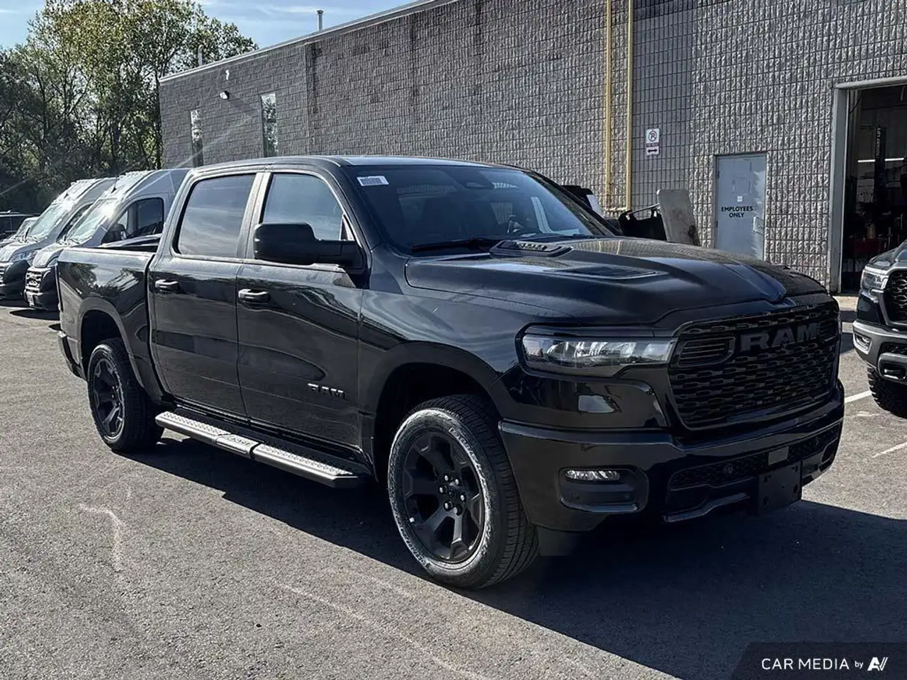 RAM 1500 снимка RAM 1500