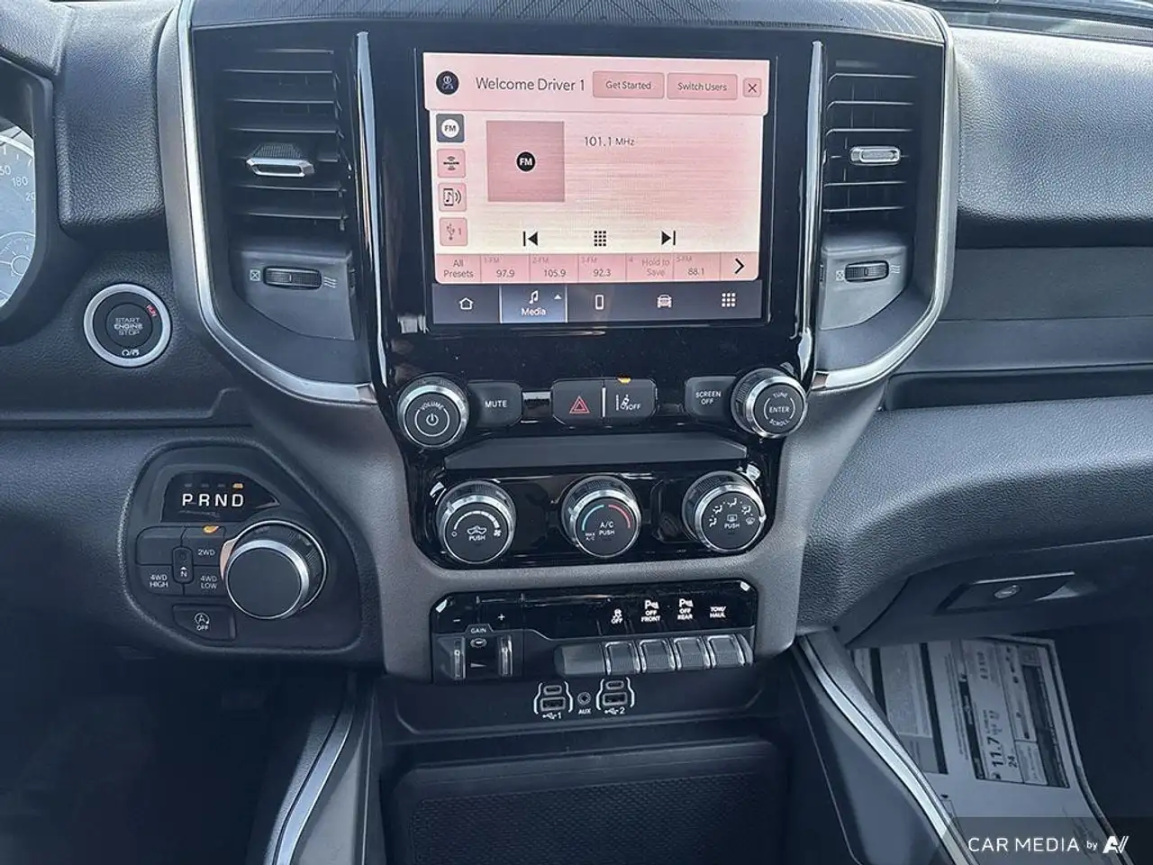 RAM 1500 снимка RAM 1500