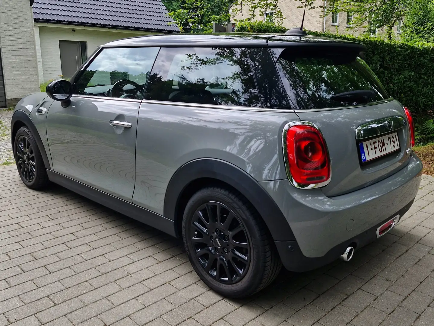 MINI Cooper Mini Cooper Aut. Grijs - 2