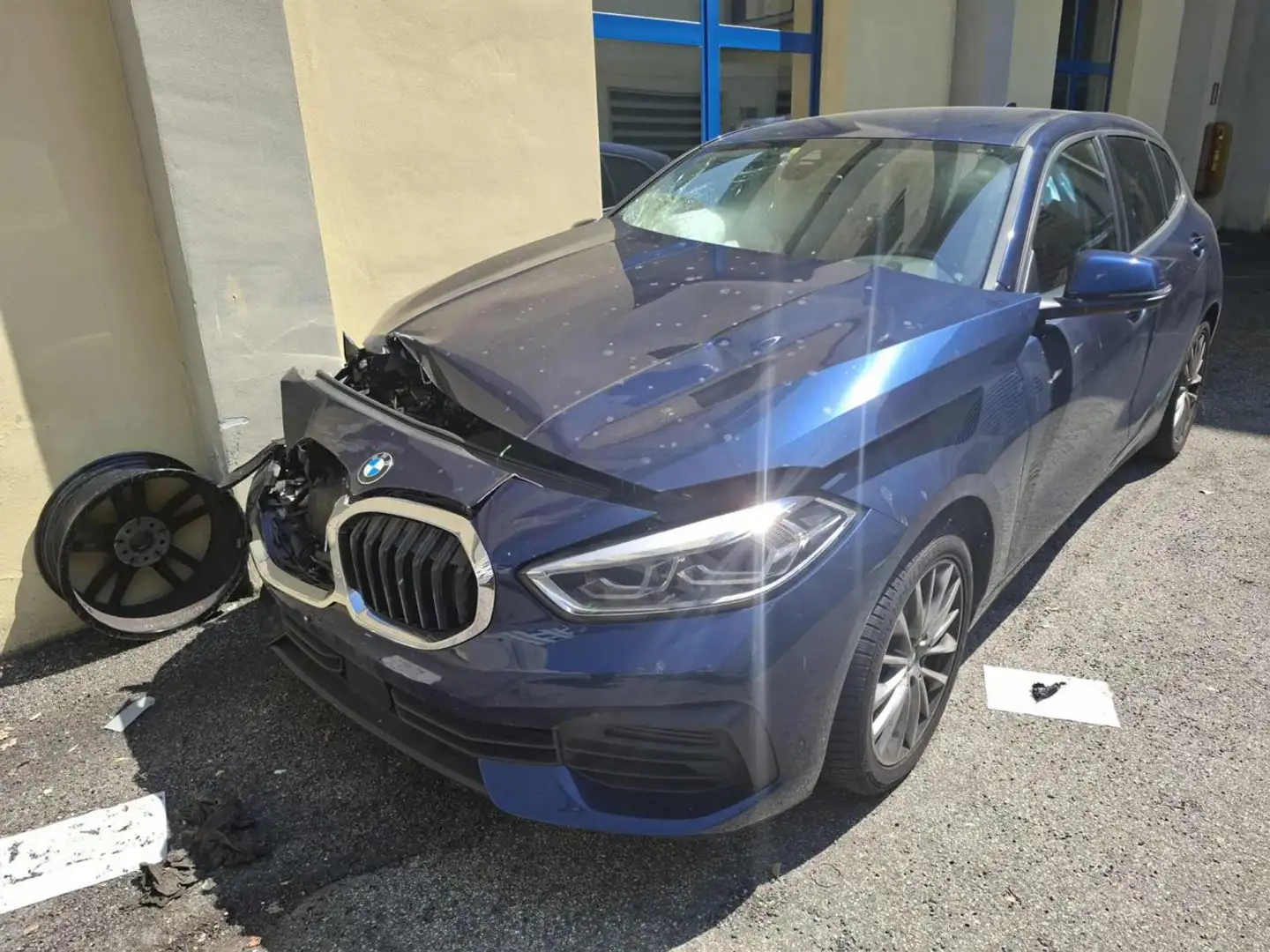BMW 118 d 5p. Advantage Bleu - 1