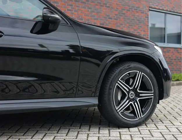 Mercedes-Benz GLC view 19