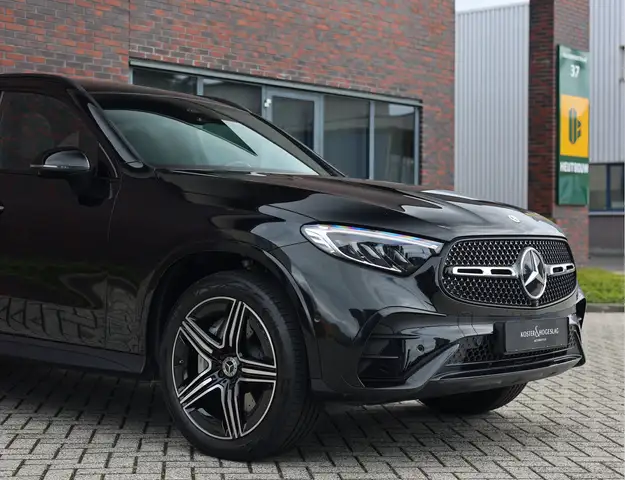 Mercedes-Benz GLC view 8