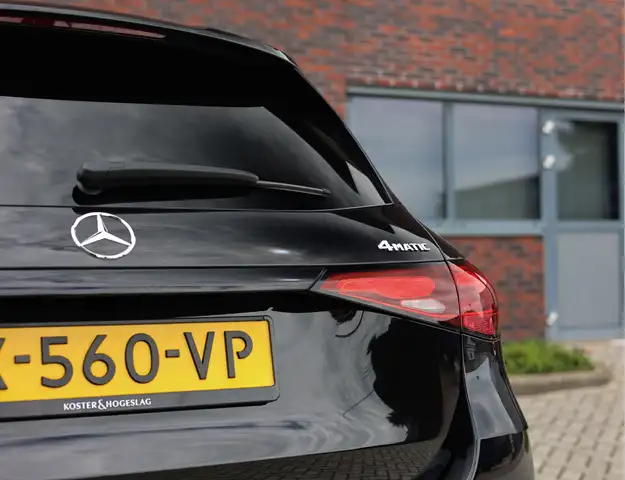Mercedes-Benz GLC view 11