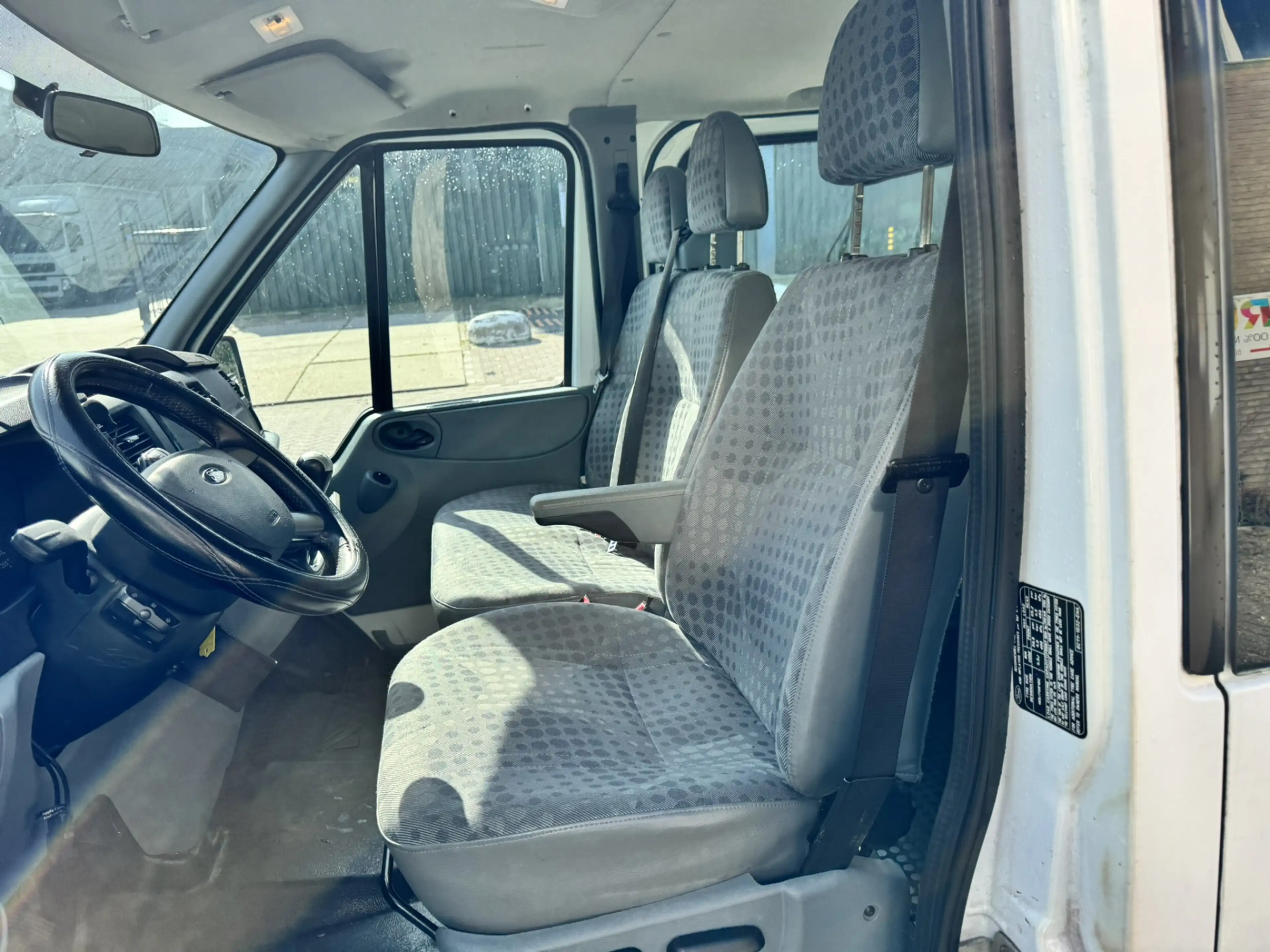 Ford Transit Kombi 300S 2.2 TDCI SHD*Airco*9-Persoons* — photo 10